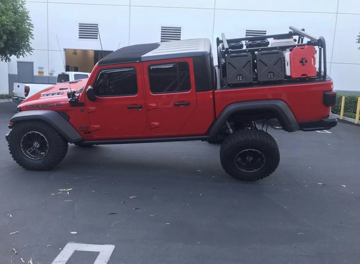Jeep Gladiator FIRECRACKER RED Gladiator JT Club 7AC6285E-B167-440D-A00A-12EFFA69CD42