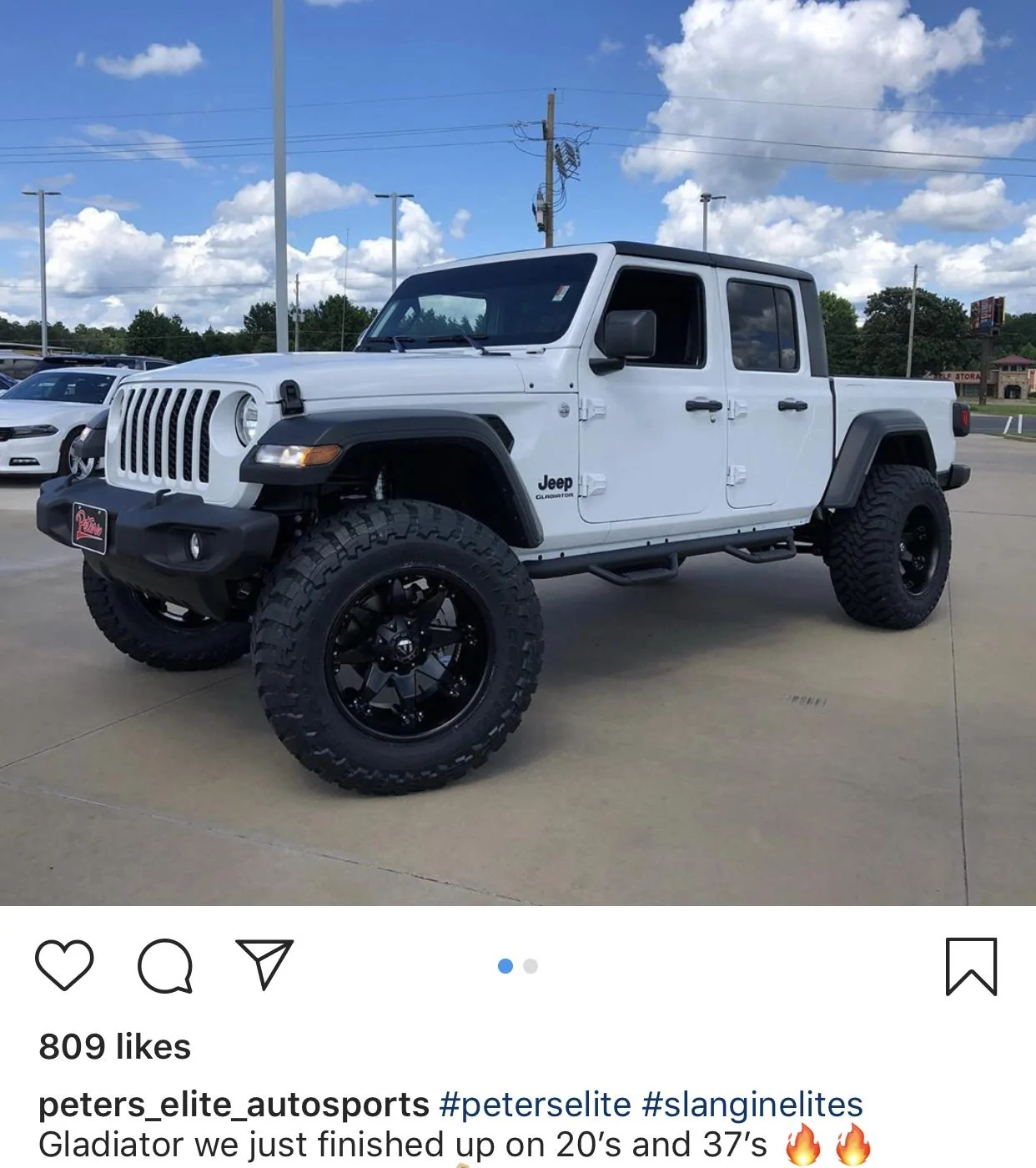 Jeep Gladiator BRIGHT WHITE Gladiator JT Club 02476548-39F8-41E8-9461-1D7837D9BE1D