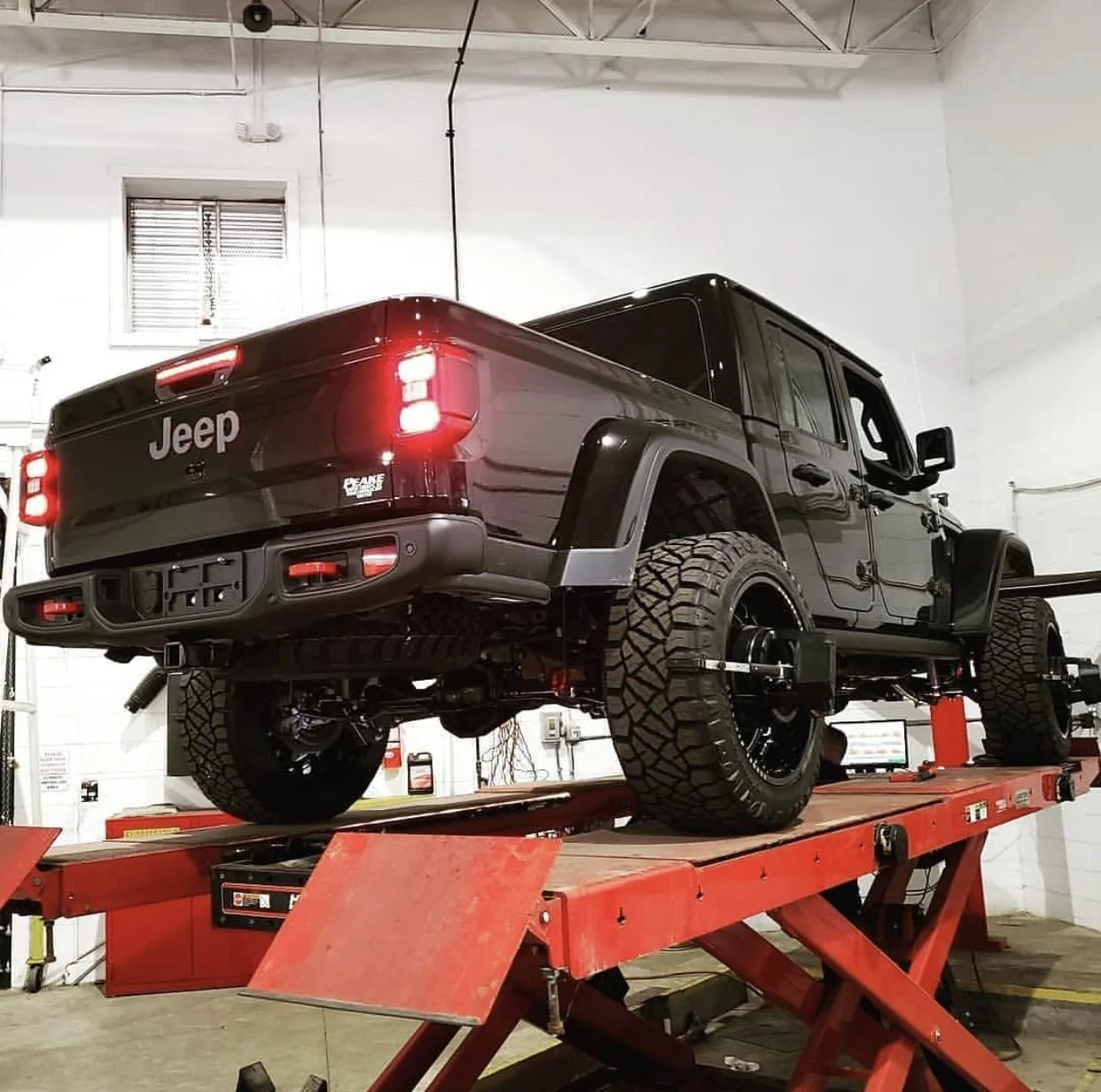 Jeep Gladiator BLACK Gladiator JT Club 1AA02B68-1401-435D-BAE1-7FAE138986D0