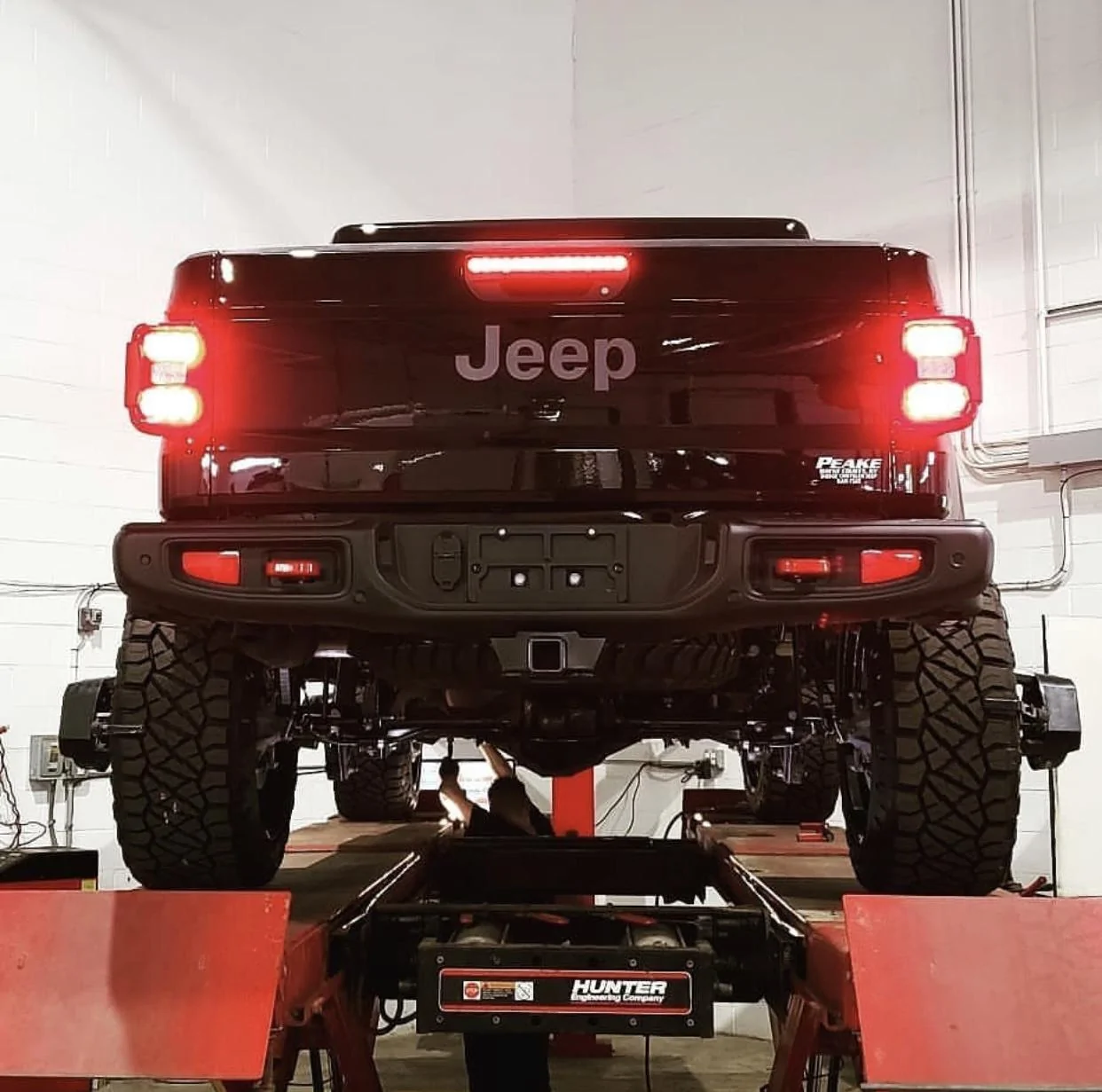 Jeep Gladiator BLACK Gladiator JT Club F43AAAC2-C9DE-476D-B577-73AE29950C21