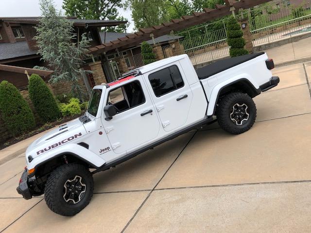 Jeep Gladiator SOLD   Up For Grabs.......JT Rubicon Rock Rails! Alien 14