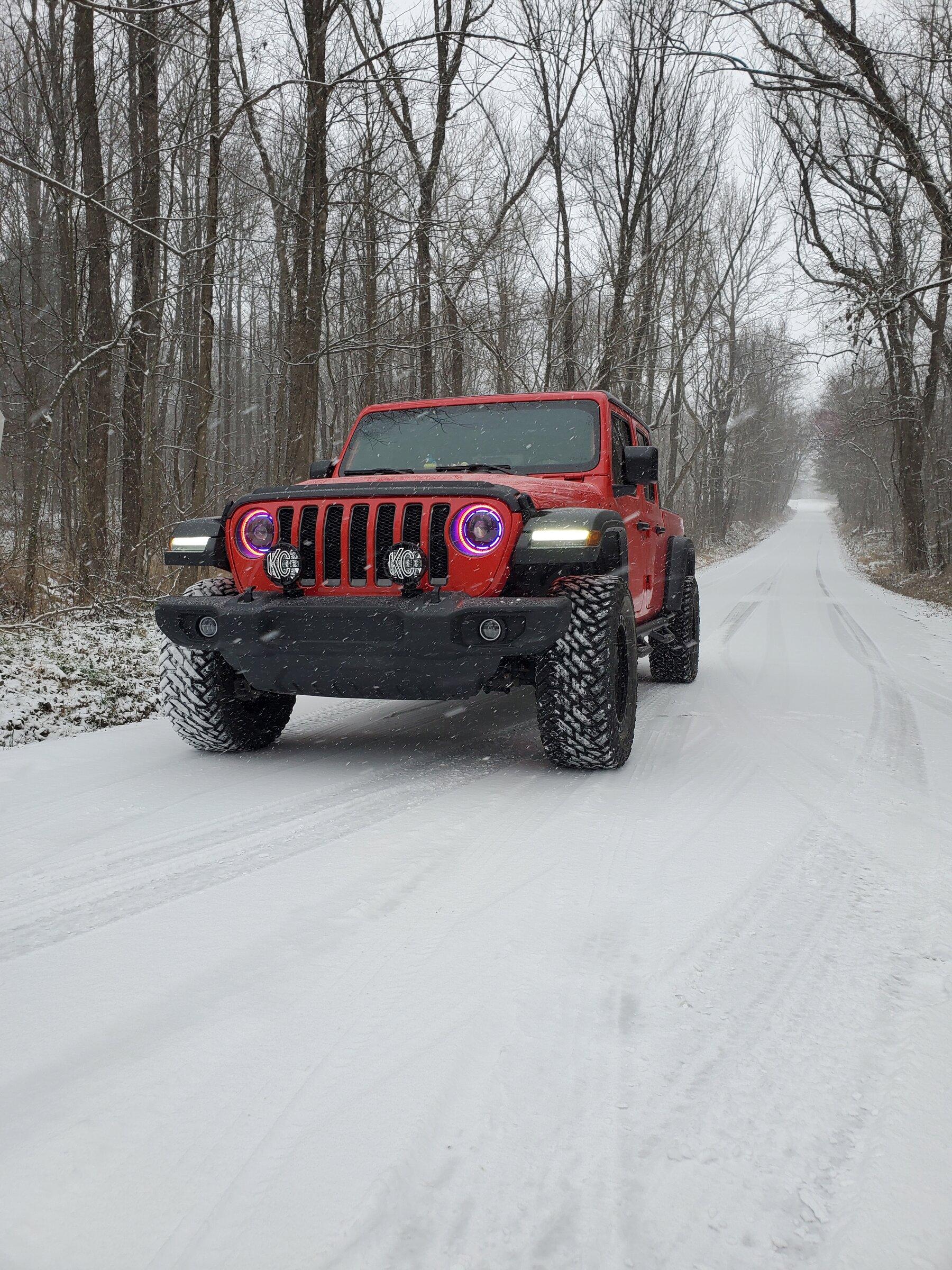 Jeep Gladiator Snow Pictures 20220106_100624