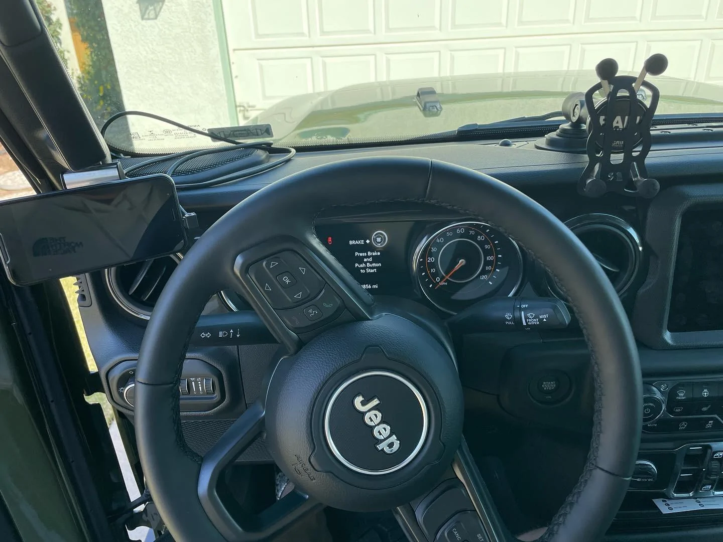 Jeep Gladiator Sarge Green Cali in Bakersfield CA 1B4CB946-41F1-4C02-9AAE-ABA7BA02D683