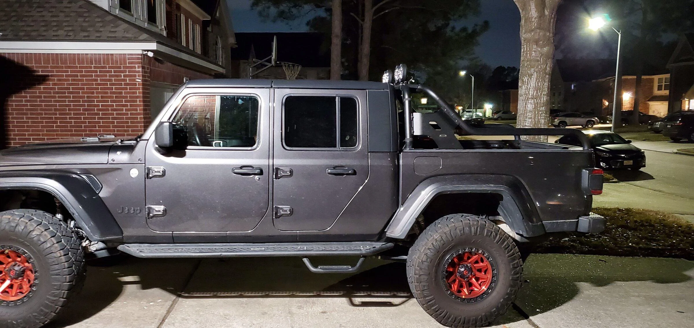 Jeep Gladiator LED Retro style Lighting 20220218_215945