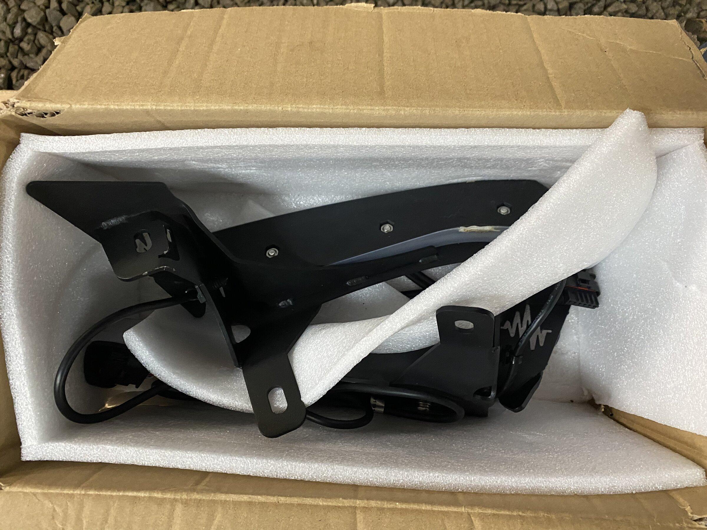 Jeep Gladiator QUAKE LED CHOP KIT SLIM DRL WITH SEQUENTIAL SWITCHBACK TURN SIGNAL AND SIDE MARKER LIGHT 04DC225A-642A-4705-B386-97061B0A2871