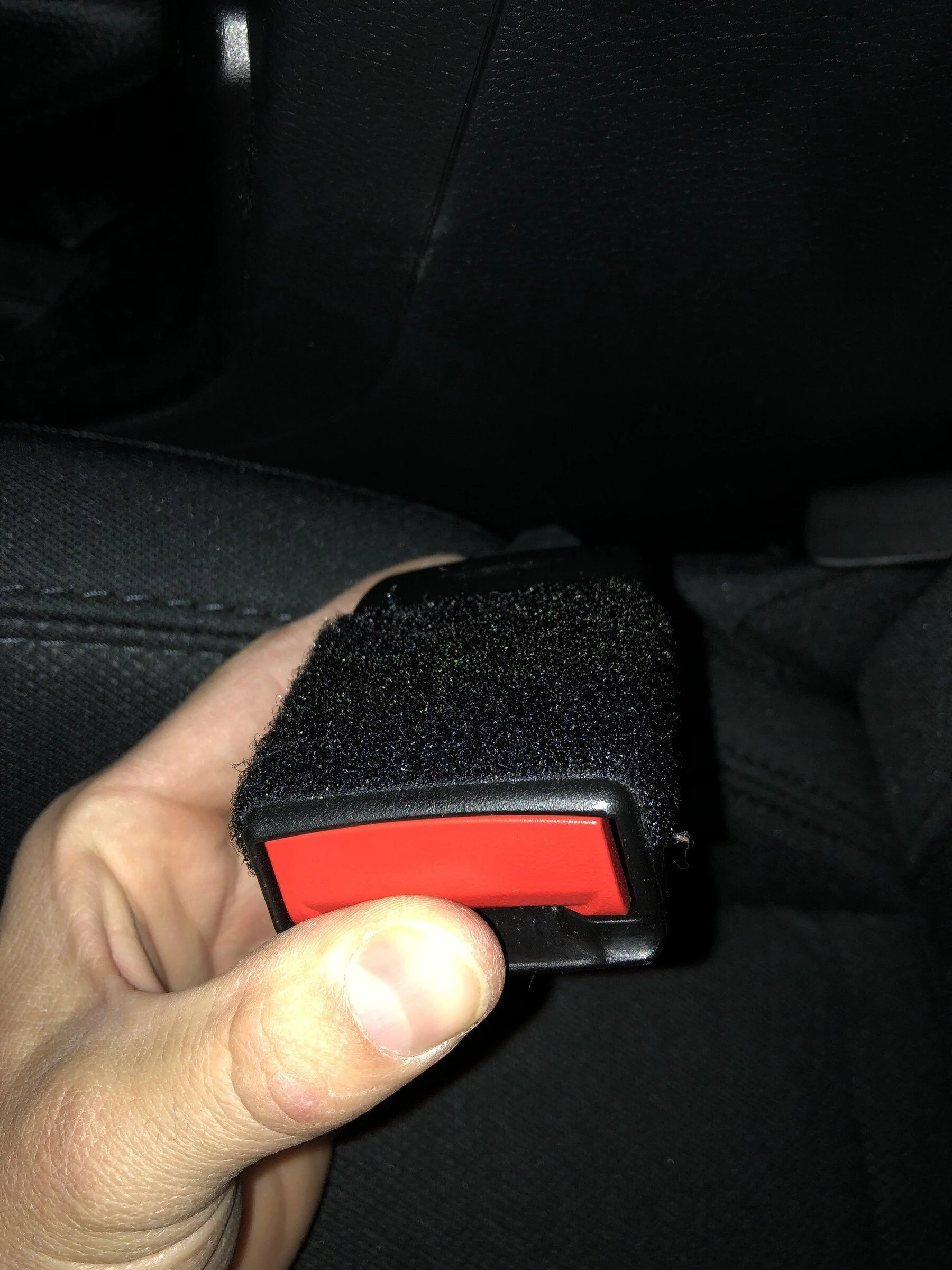 Jeep Gladiator Seatbelt cutter/glass breaker mounting ideas IMG_8340