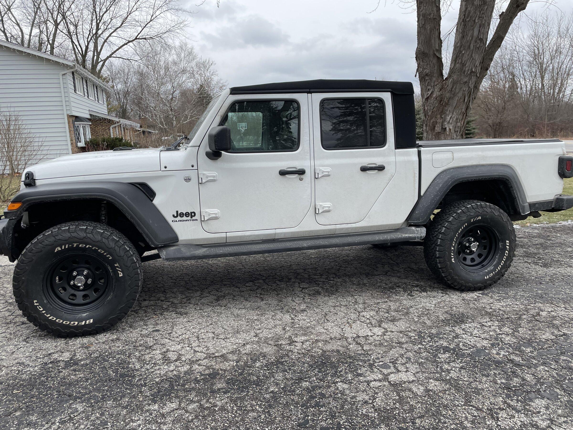 Jeep Gladiator Lets see those Sport S Gladiators with 35" tires and wheels !! 8CB3B88D-7E87-4B5F-9758-156D7D61FA7D
