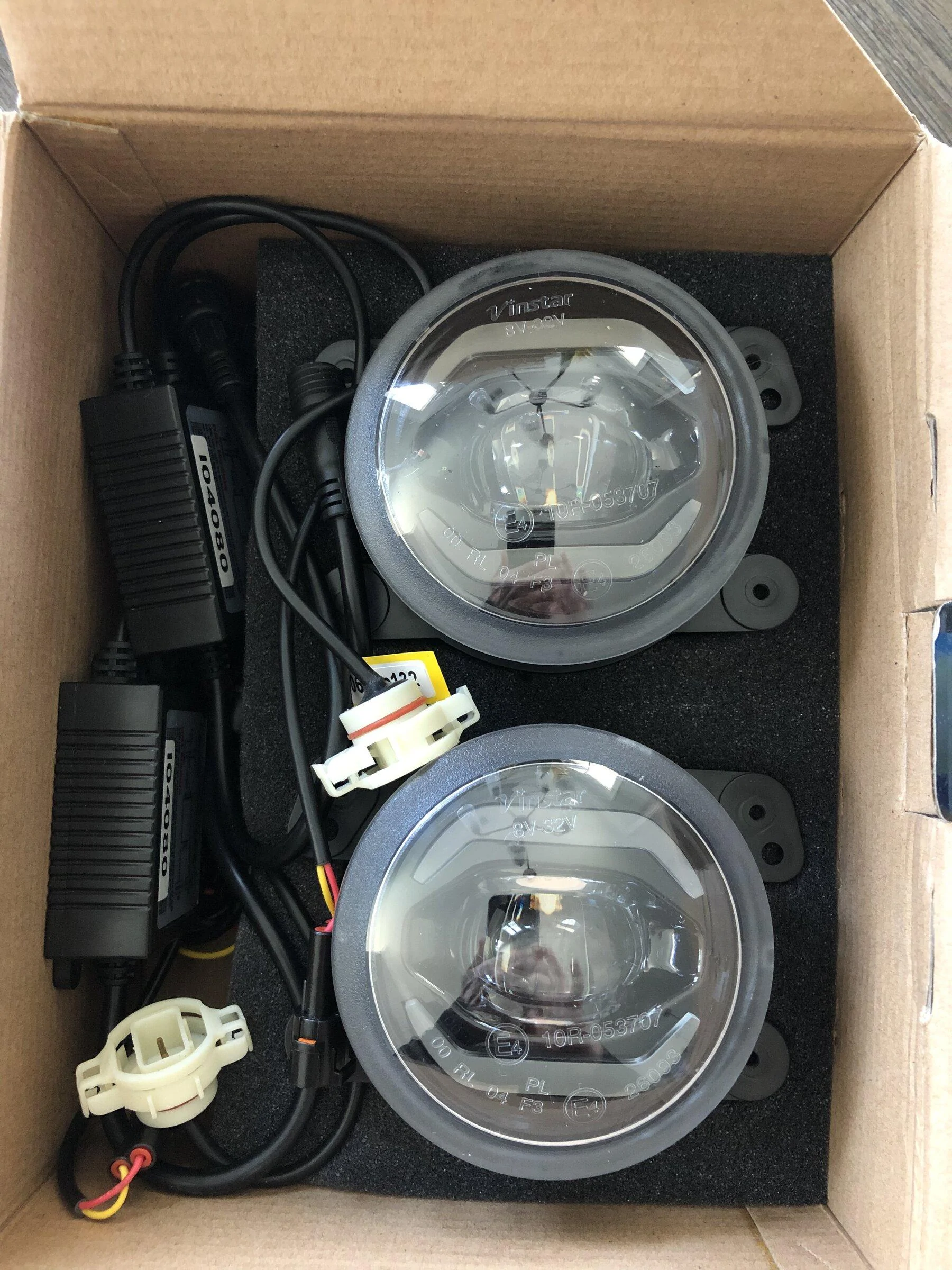 Jeep Gladiator Vinstar LED Fog Lights and DRL CD139021-B4A9-4B6C-921E-1C7E8B1C0C19