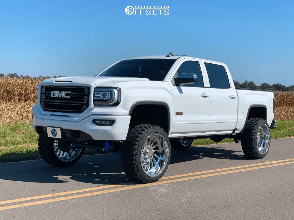 Jeep Gladiator Devils advocate of upping tire size. 1645384204454