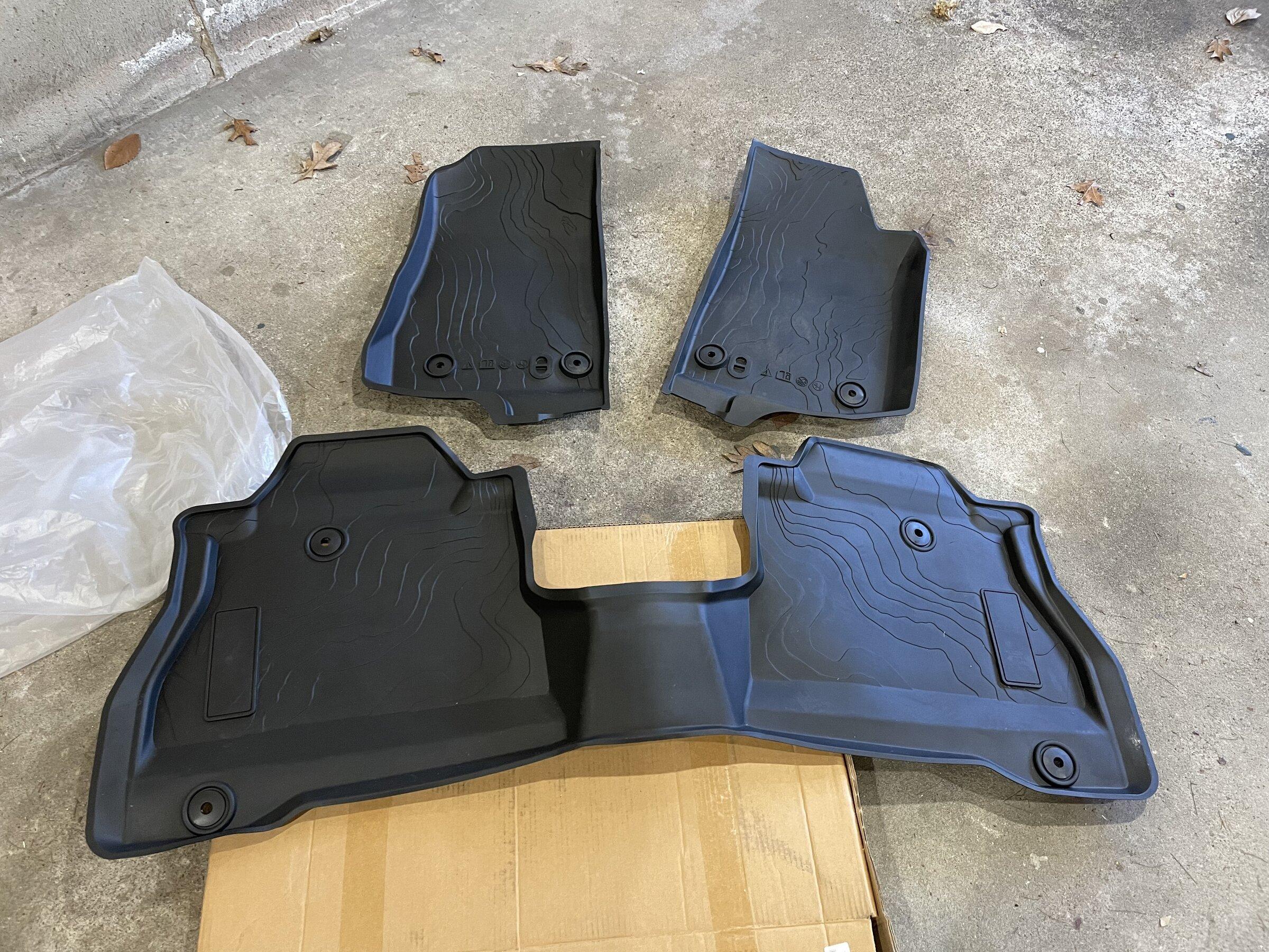 Jeep Gladiator All weather floor liners DFFB59B0-50BB-48BA-9E70-83EF7655D5BD