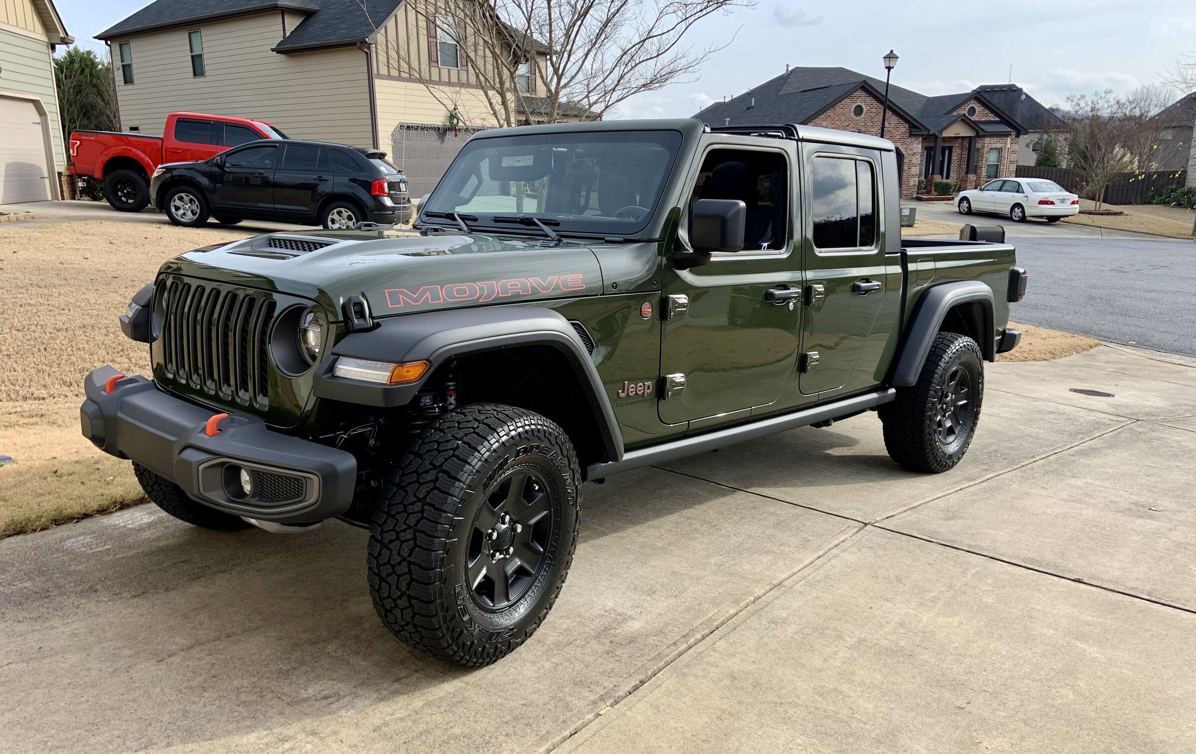 Jeep Gladiator SARGE GREEN Gladiator club 2E6FA49D-5916-481D-A5E5-DB69D220CF32