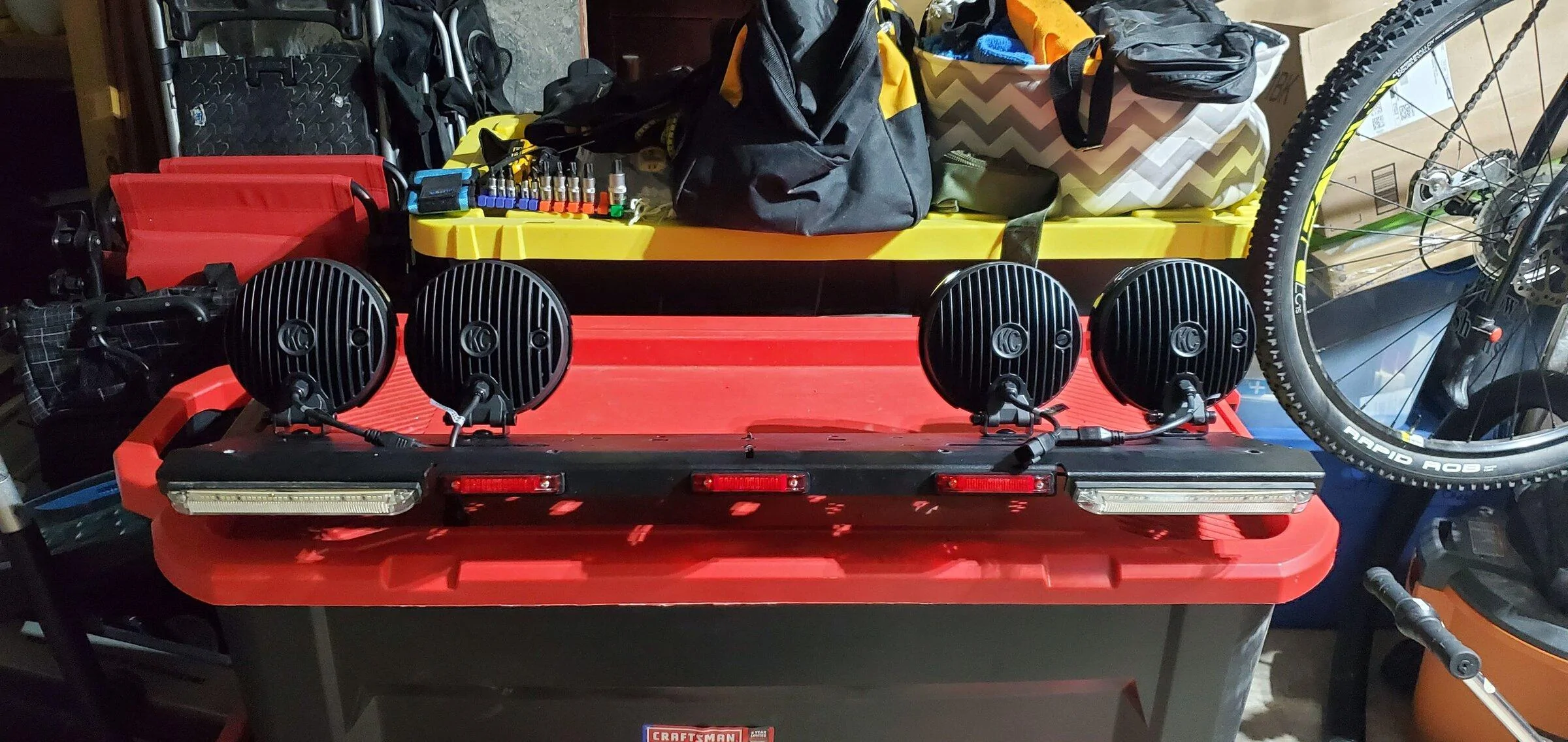 Jeep Gladiator Lights on Chase Bar? 20220216_201717