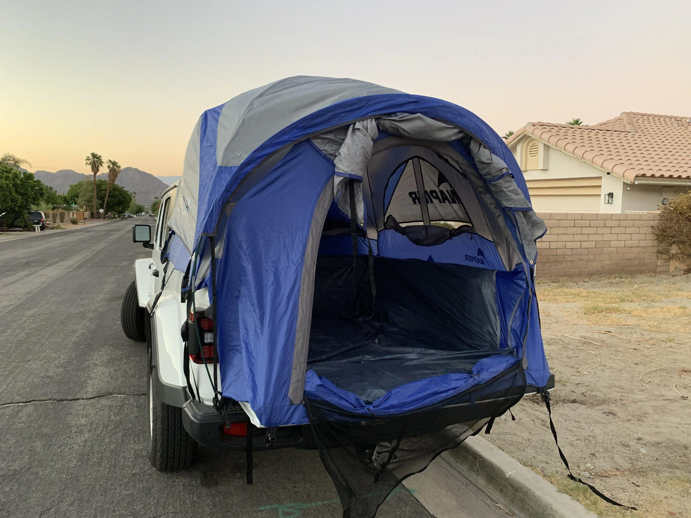 Jeep Gladiator Tent Setup 533FA0F6-F8A7-49AD-B329-C679C4018BD4