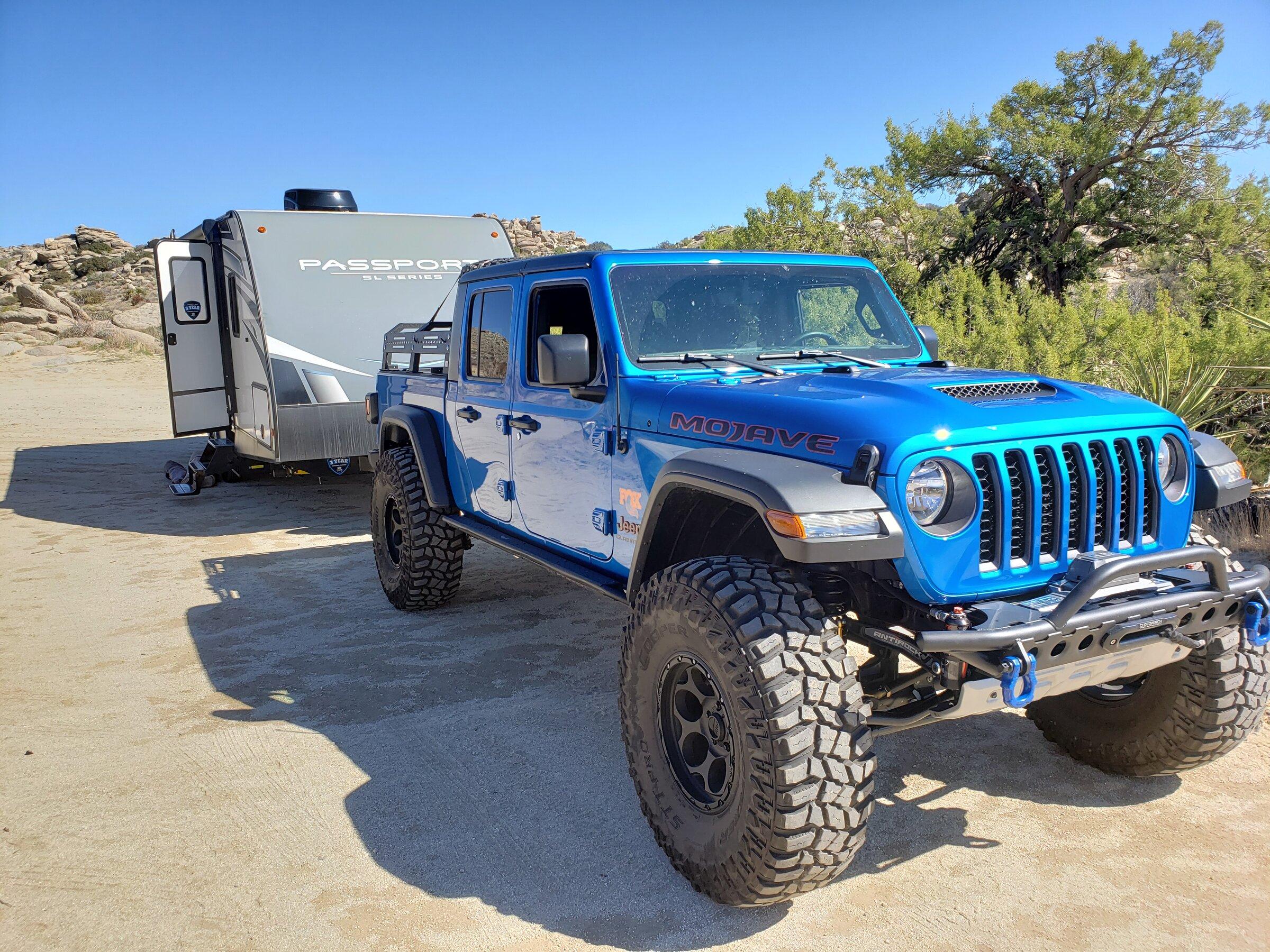 Jeep Gladiator Gladiators and Camper Pictures 20220218_130342[1]