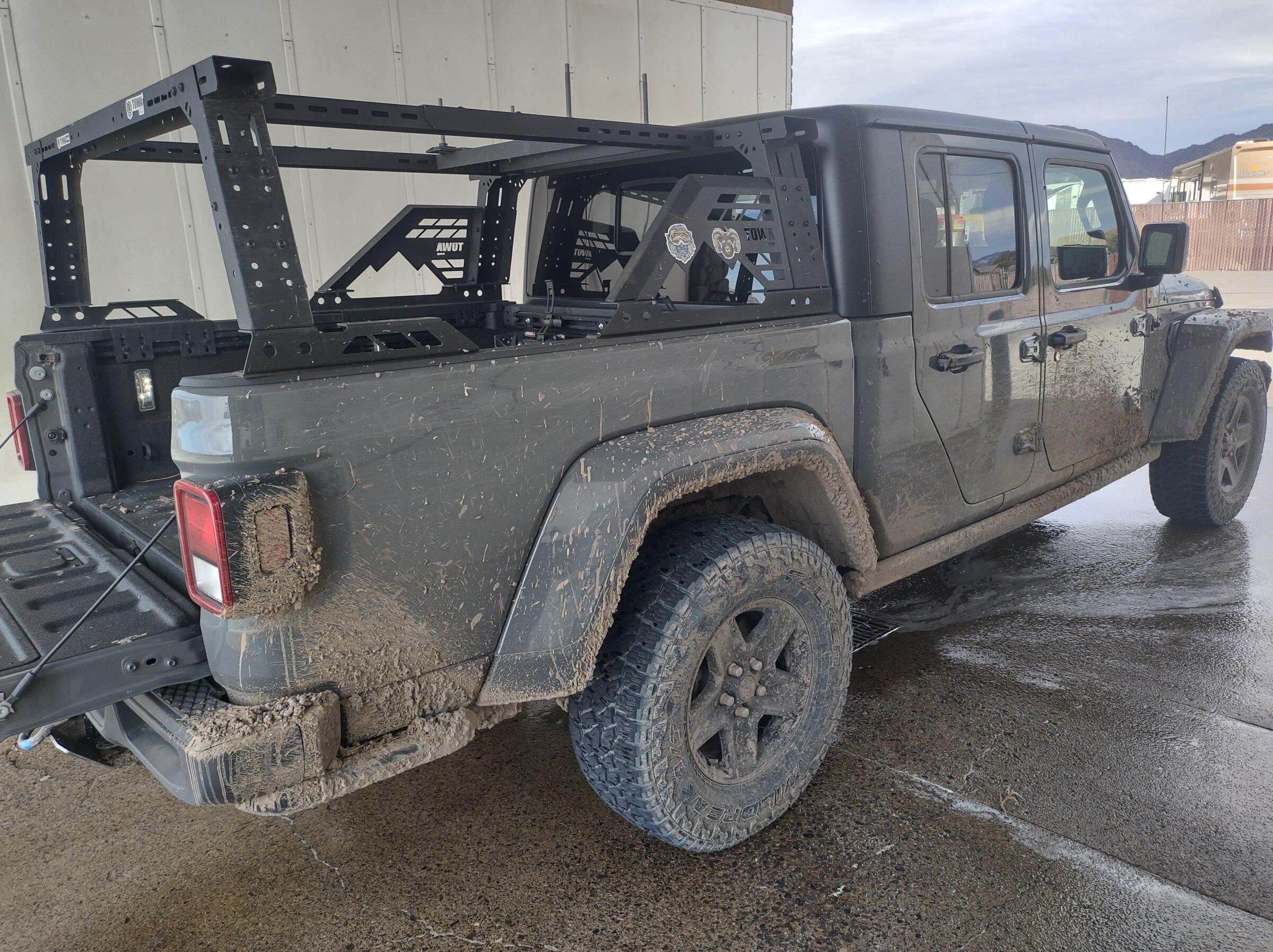 Jeep Gladiator JCR vs Expedition One - Jerry Can Mount IMG_20220220_141402066_HDR
