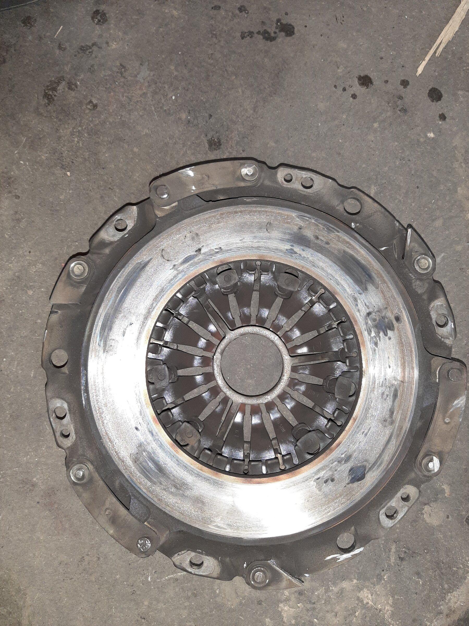 Jeep Gladiator Why not buy a Centerforce dual friction clutch? 20220221_171855