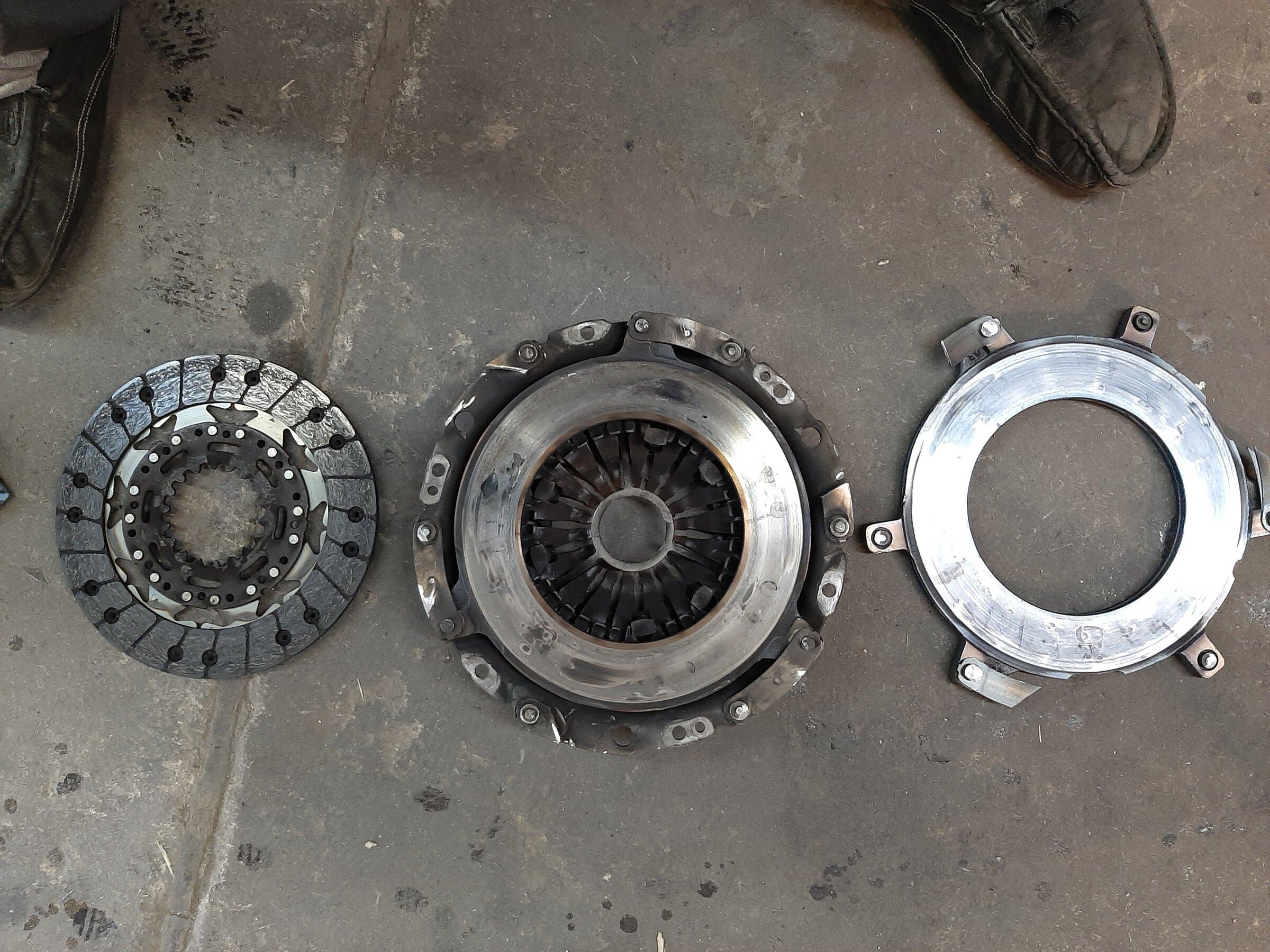 Jeep Gladiator Why not buy a Centerforce dual friction clutch? 20220221_171958