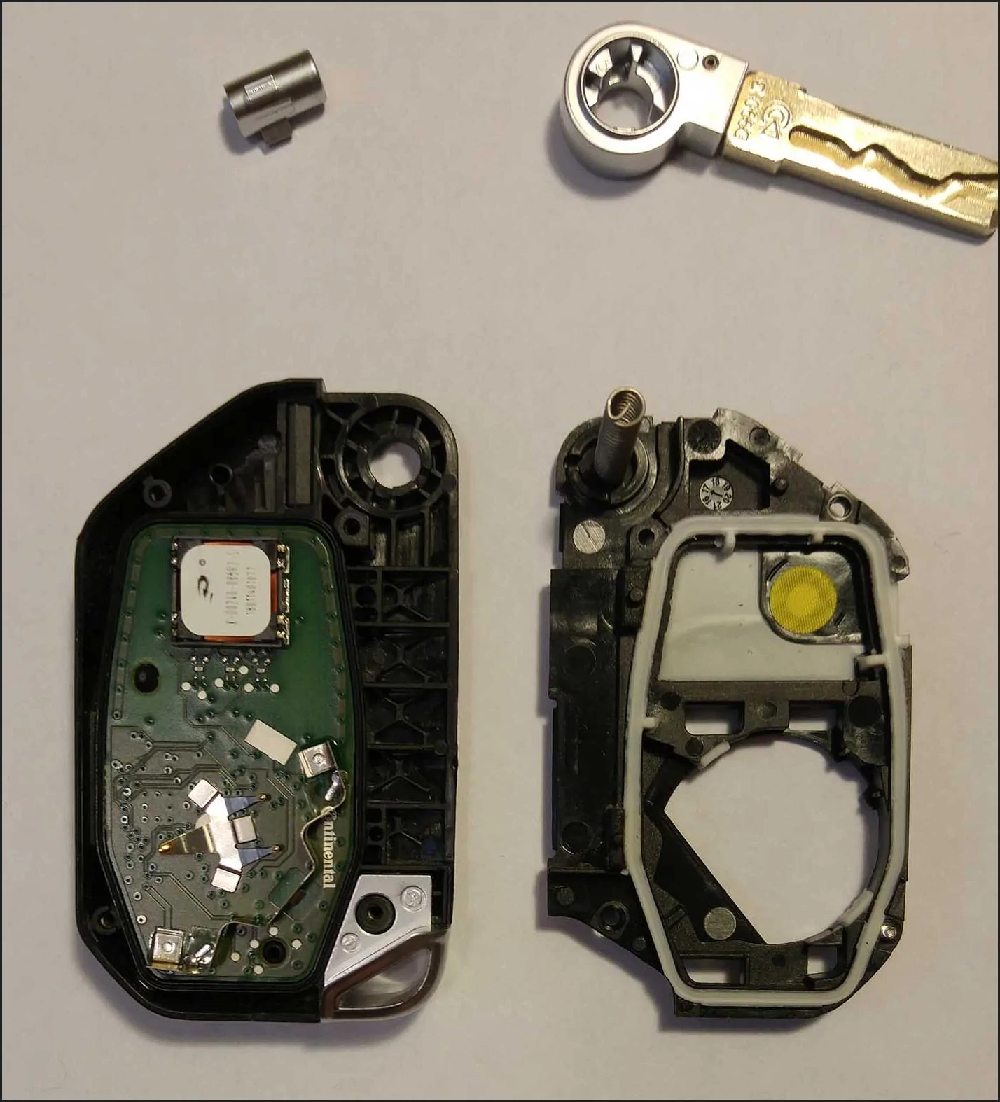 Jeep Gladiator ?  Key Fob 101 - Know thy JT key fob ? jl fob insid