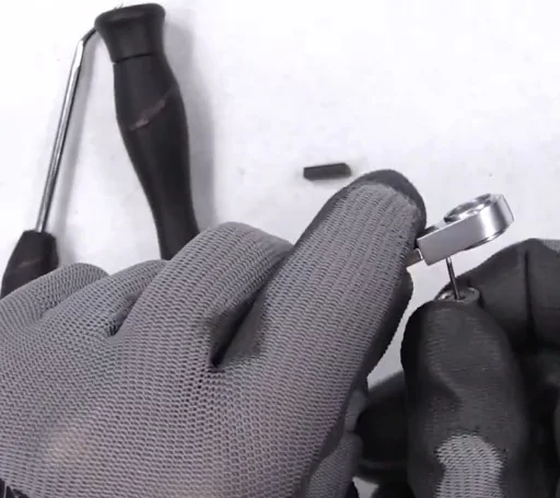 Jeep Gladiator ?  Key Fob 101 - Know thy JT key fob ? rollpinpush