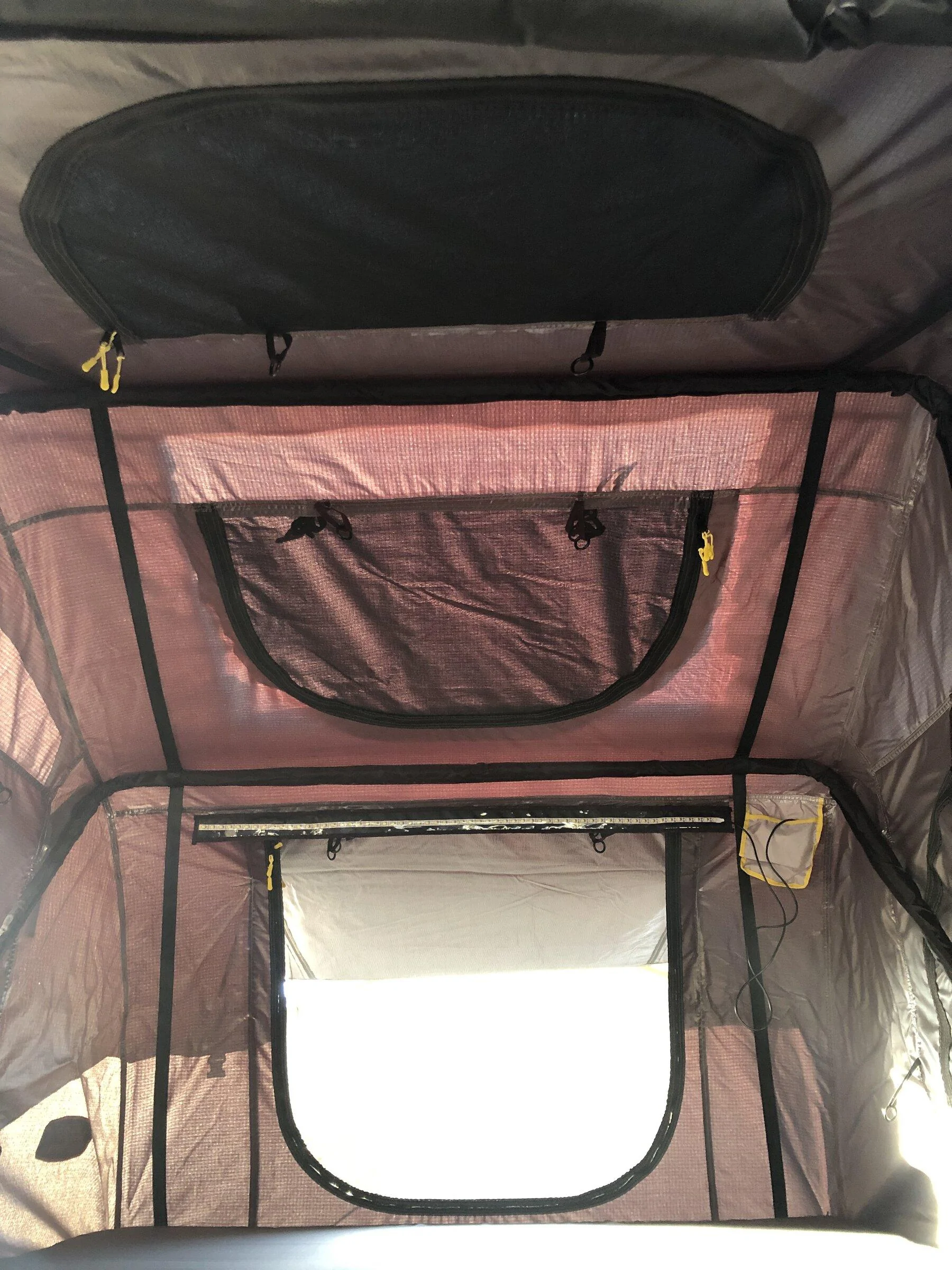 Jeep Gladiator Smittybilt Gen 2 rooftop tent AEA20F47-62D7-45D3-8390-96D0BA397507