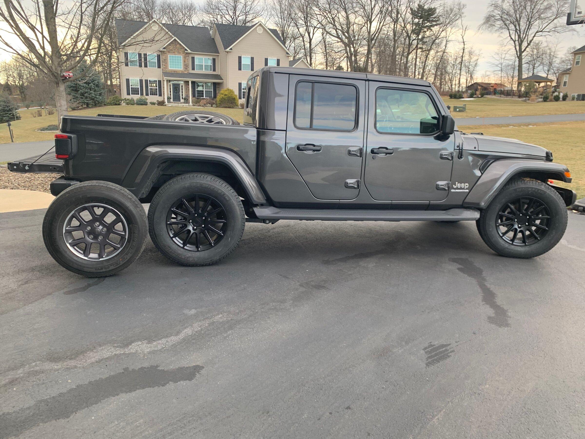 Jeep Gladiator Let’s see granite crystal jt’s with aftermarket wheels please IMG_4217