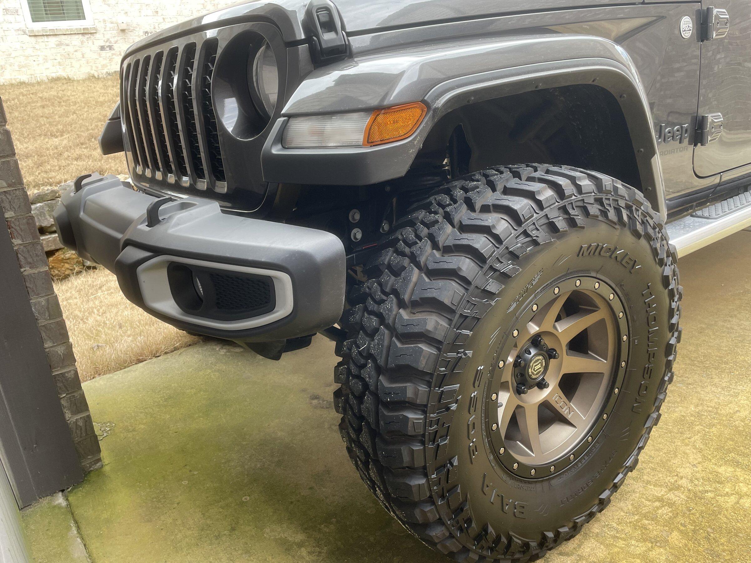Jeep Gladiator Let’s see granite crystal jt’s with aftermarket wheels please 042CE6C3-86BA-41E6-B77A-B4DC781D6865