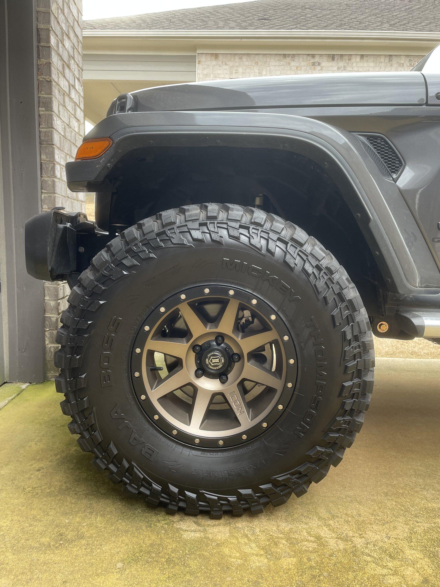 Jeep Gladiator Let’s see those Granite Crystals with Bronze Wheels 26ED98E2-8E60-4CD8-A0FB-B9BF3712705A