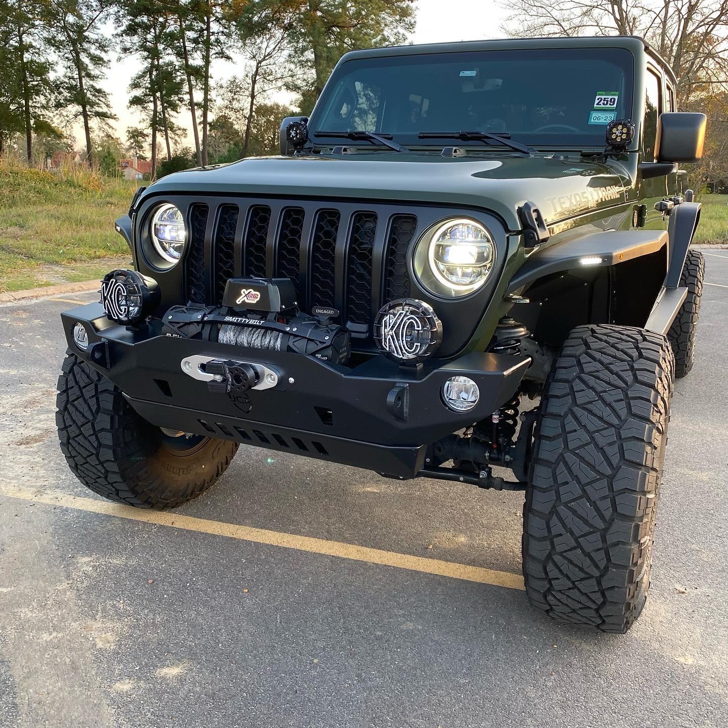 Jeep Gladiator Wanting a pair of round KC lights to run off of my winch guard F4E06365-723E-4C90-851A-2D115E15283D