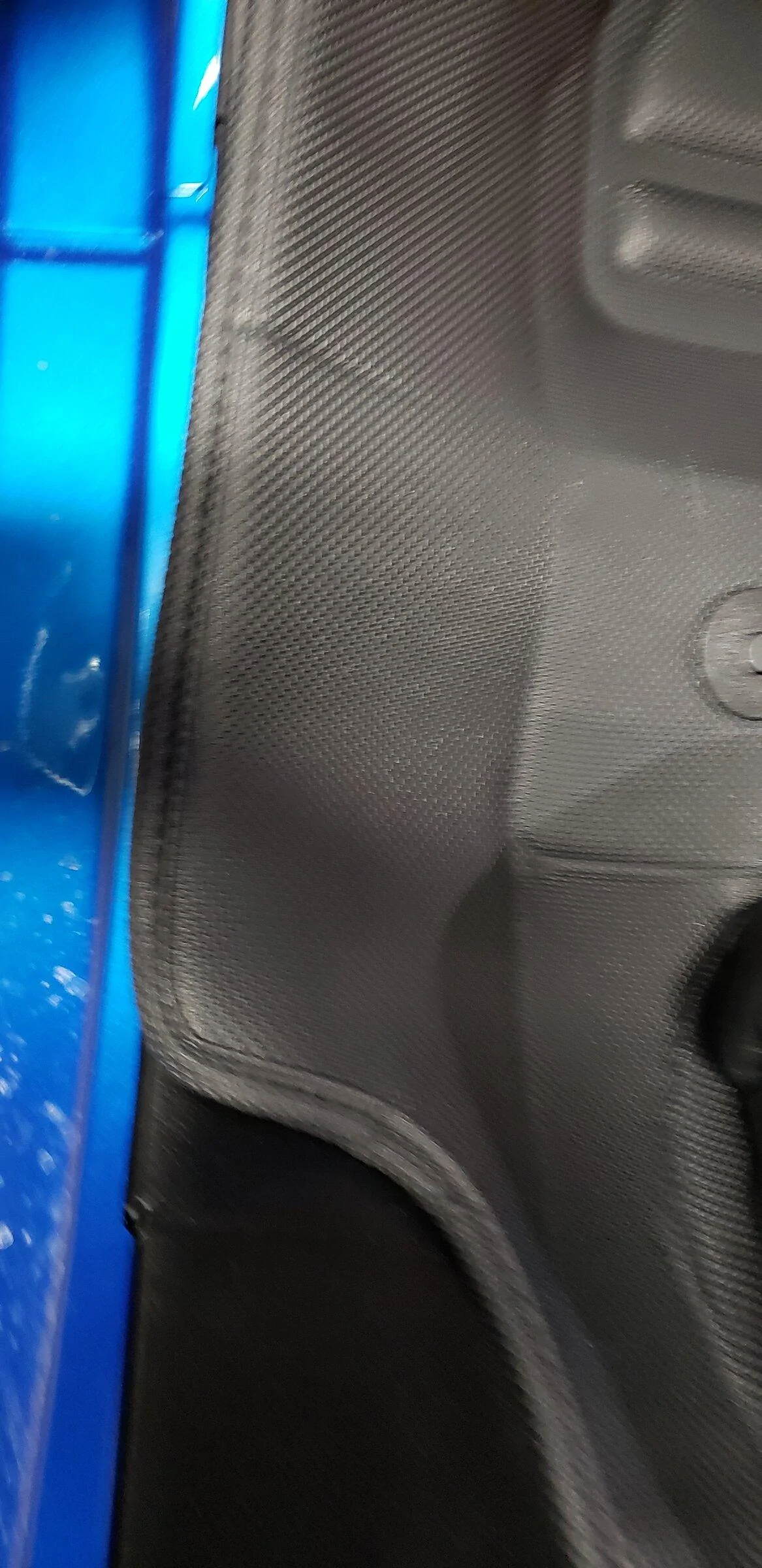 Jeep Gladiator Tuxmat fitment issues. 20220223_181750