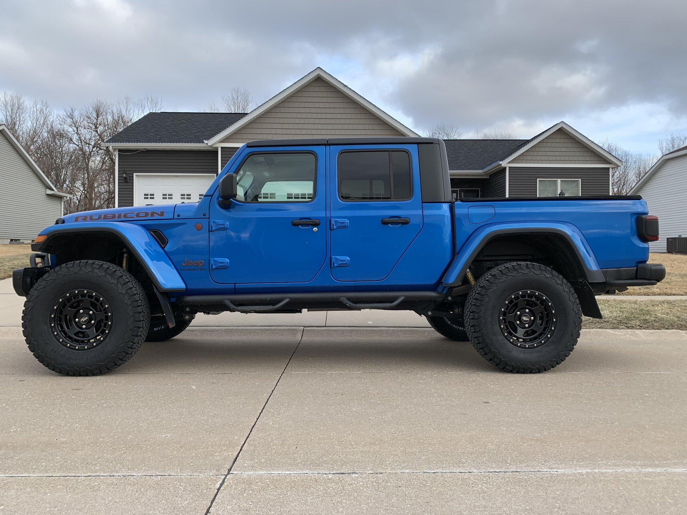 Jeep Gladiator Lets see all those Gladiators with lifts and bigger tires! 880E6655-4512-4372-BE74-4F95EA655160