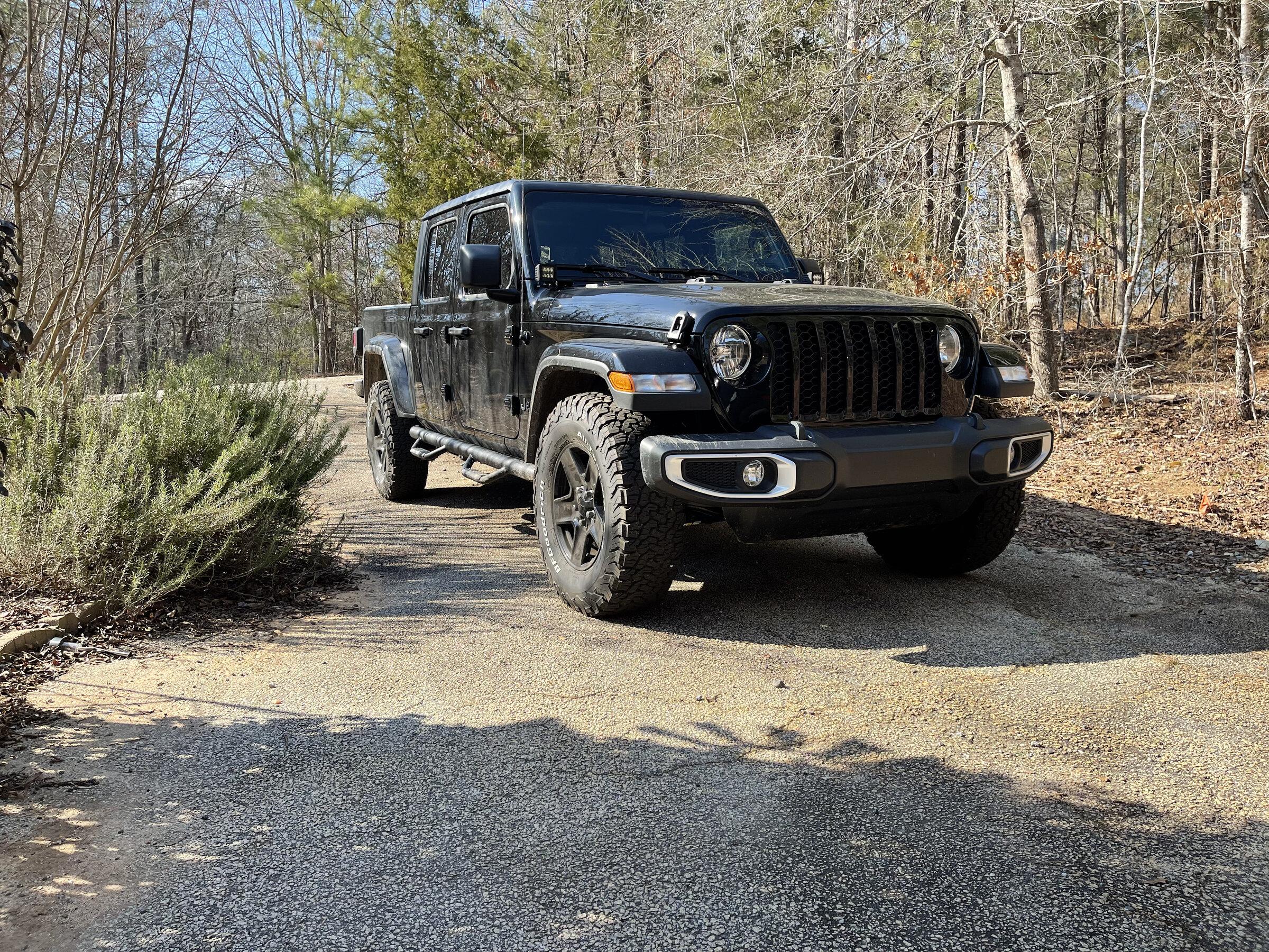 Jeep Gladiator 285x70x17’s on Sport S ? 519E7E7E-1460-4037-92DE-D6041ADF9926