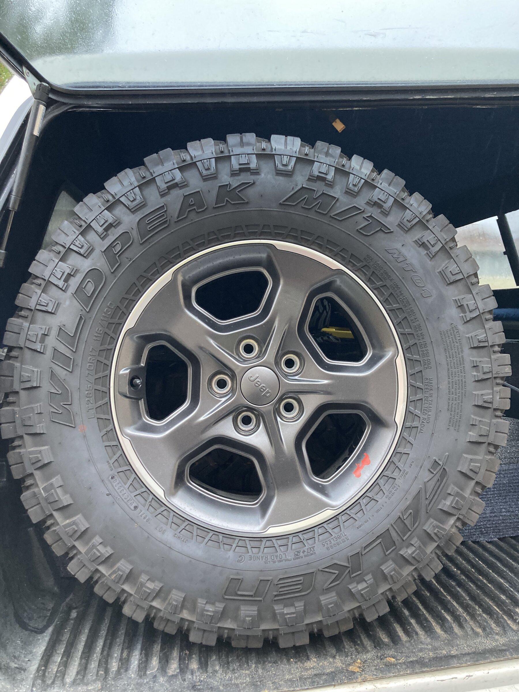 Jeep Gladiator 2021 Diesel Rubicon Takeoff Wheel and Tire 1