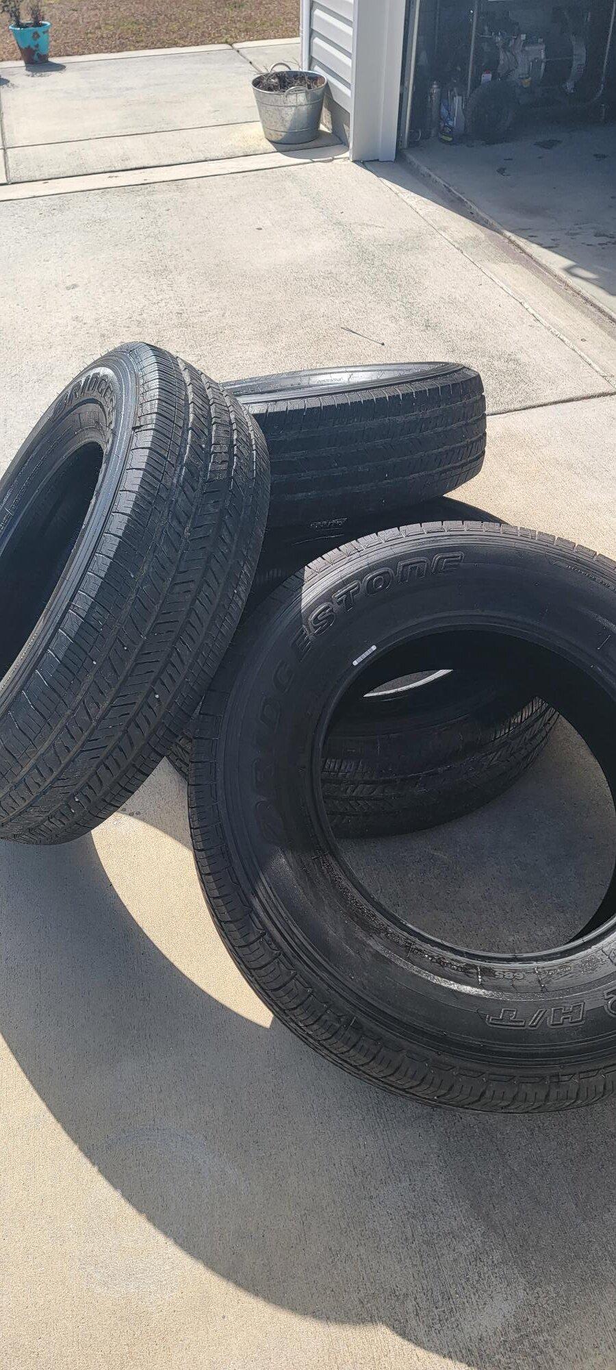 Jeep Gladiator 255/70/R18 New to you tires $275 20220206_124828