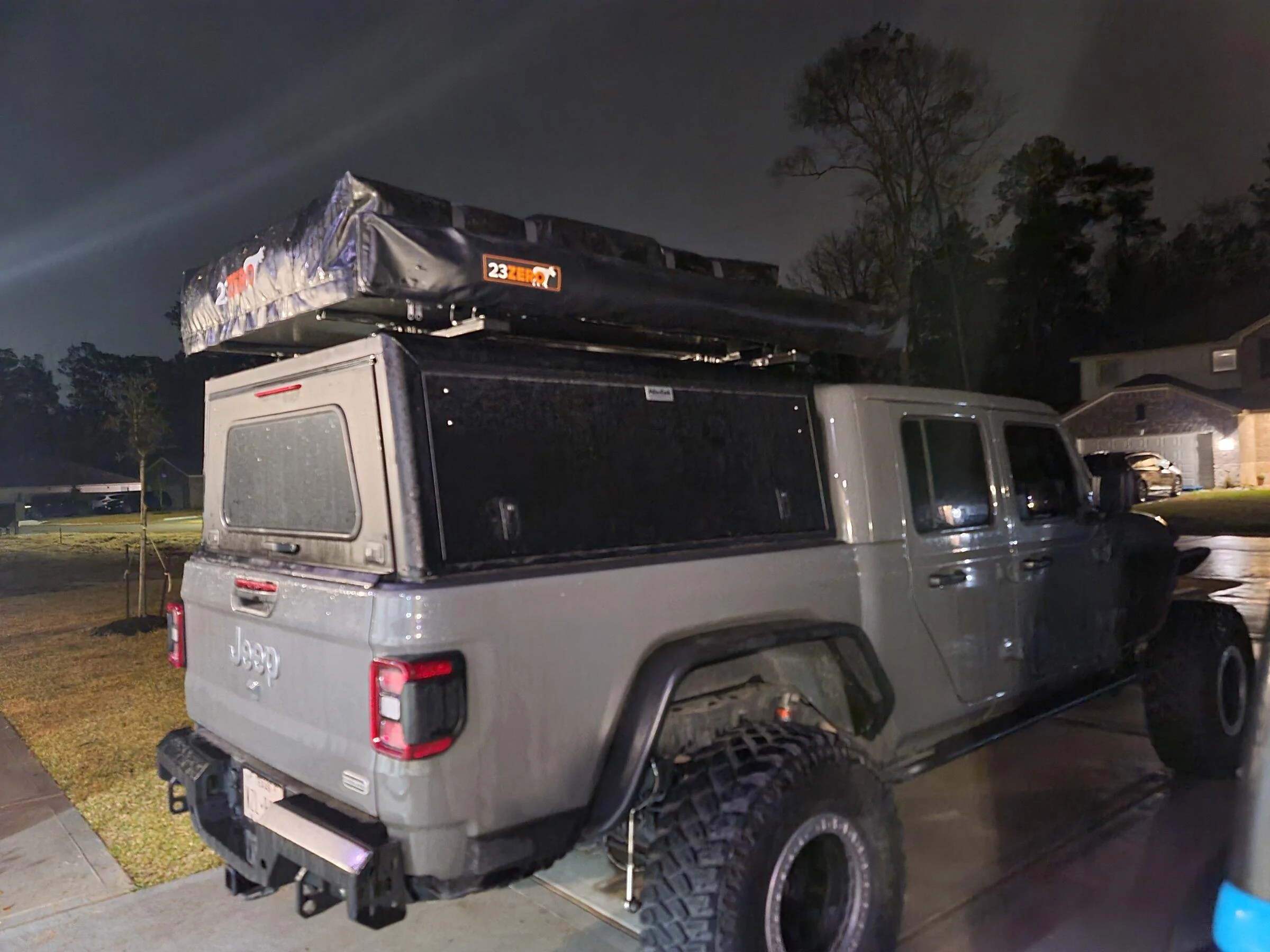 Jeep Gladiator 23zero RTT and Awning 20220216_214600