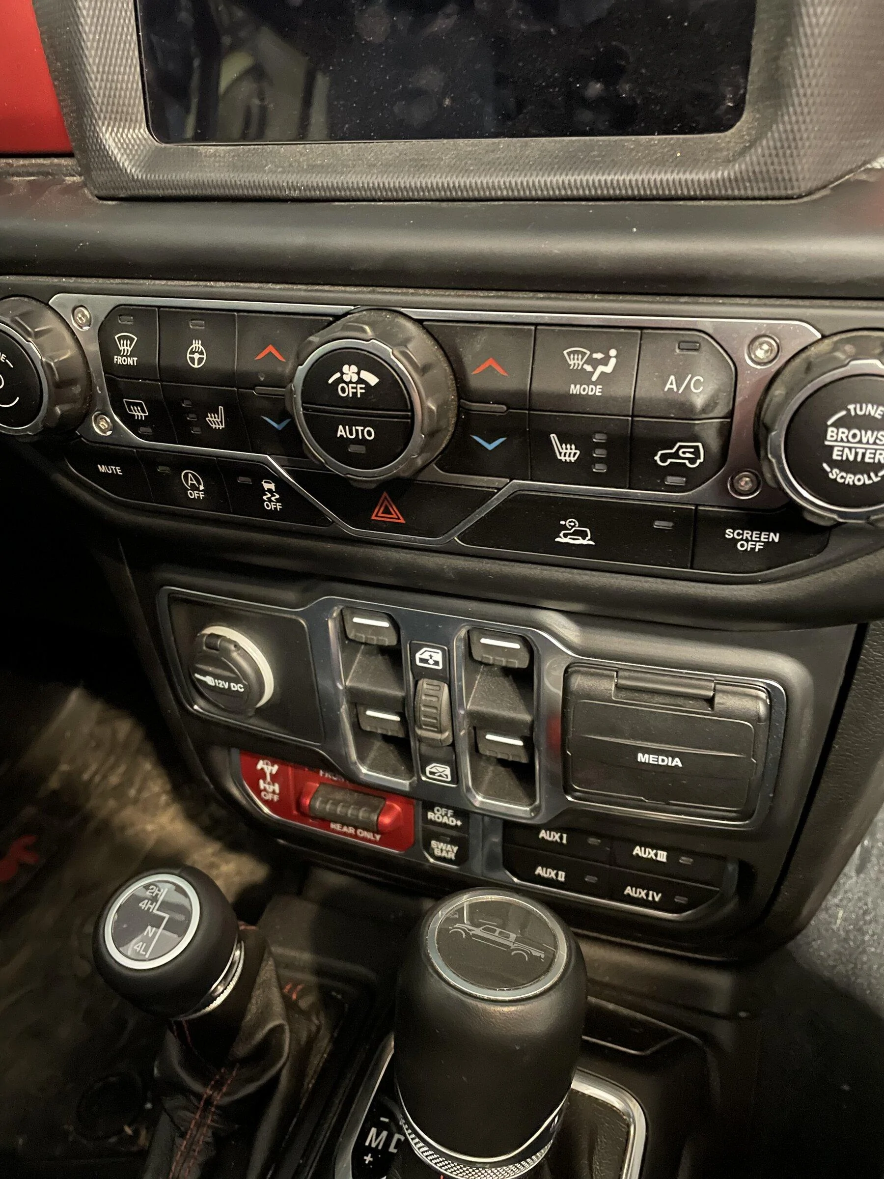 Jeep Gladiator Added the LasFit Aux switches A1F8EC0A-B340-4A3E-A870-01DB3D1ADB7D