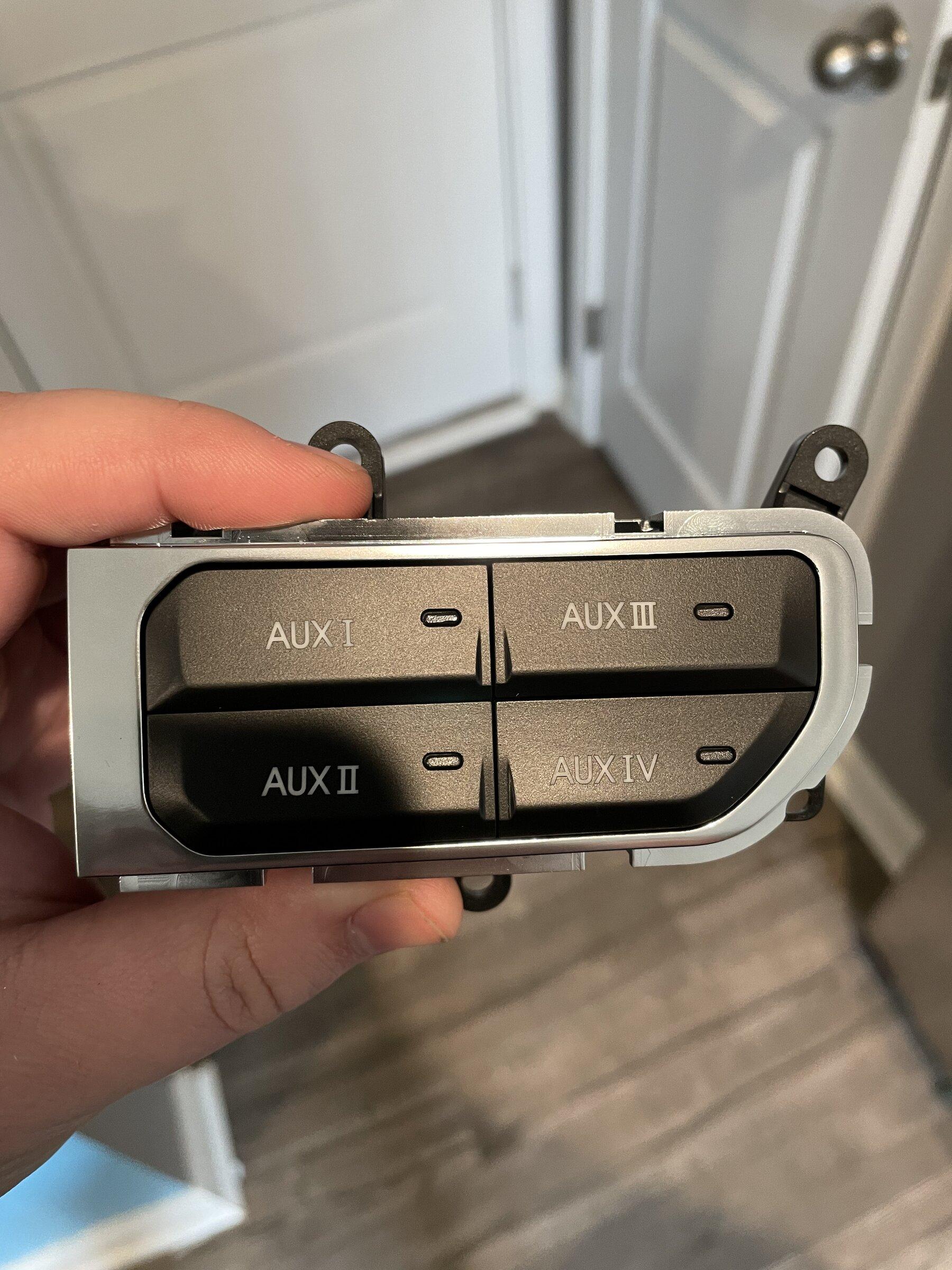 Jeep Gladiator Added the LasFit Aux switches C9B243F5-6B10-478F-B1C5-0E00C89C949F