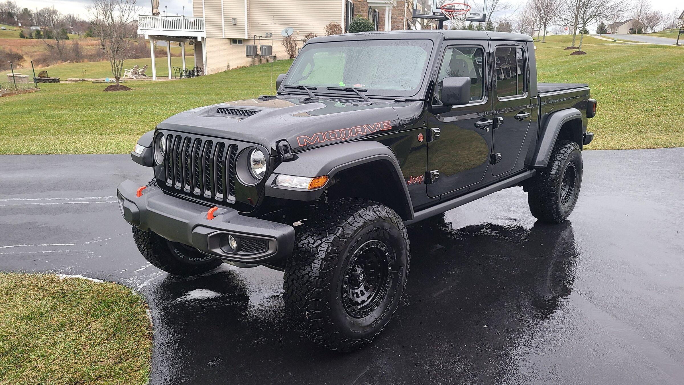Jeep Gladiator Lets see all those Gladiators with lifts and bigger tires! 20220102_155945