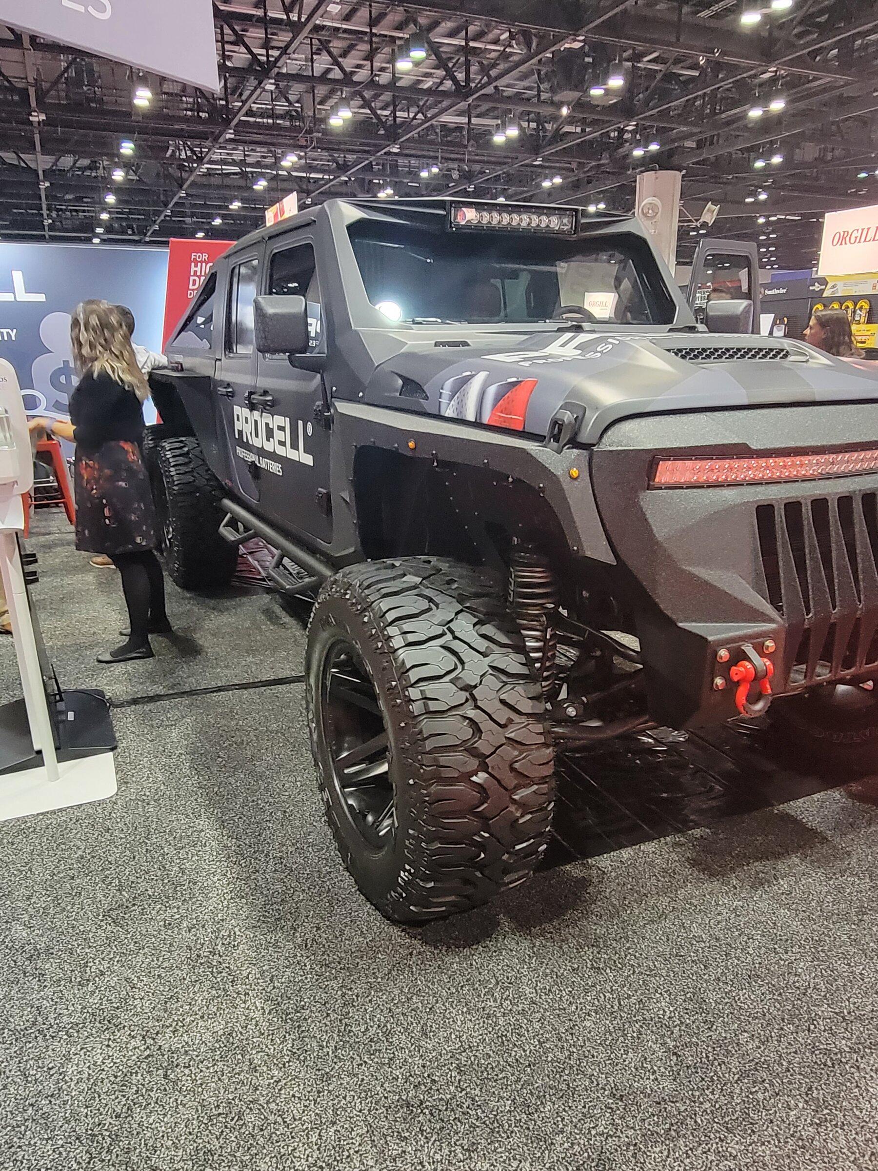 Jeep Gladiator Jeep apocalypse in person 20220225_151106