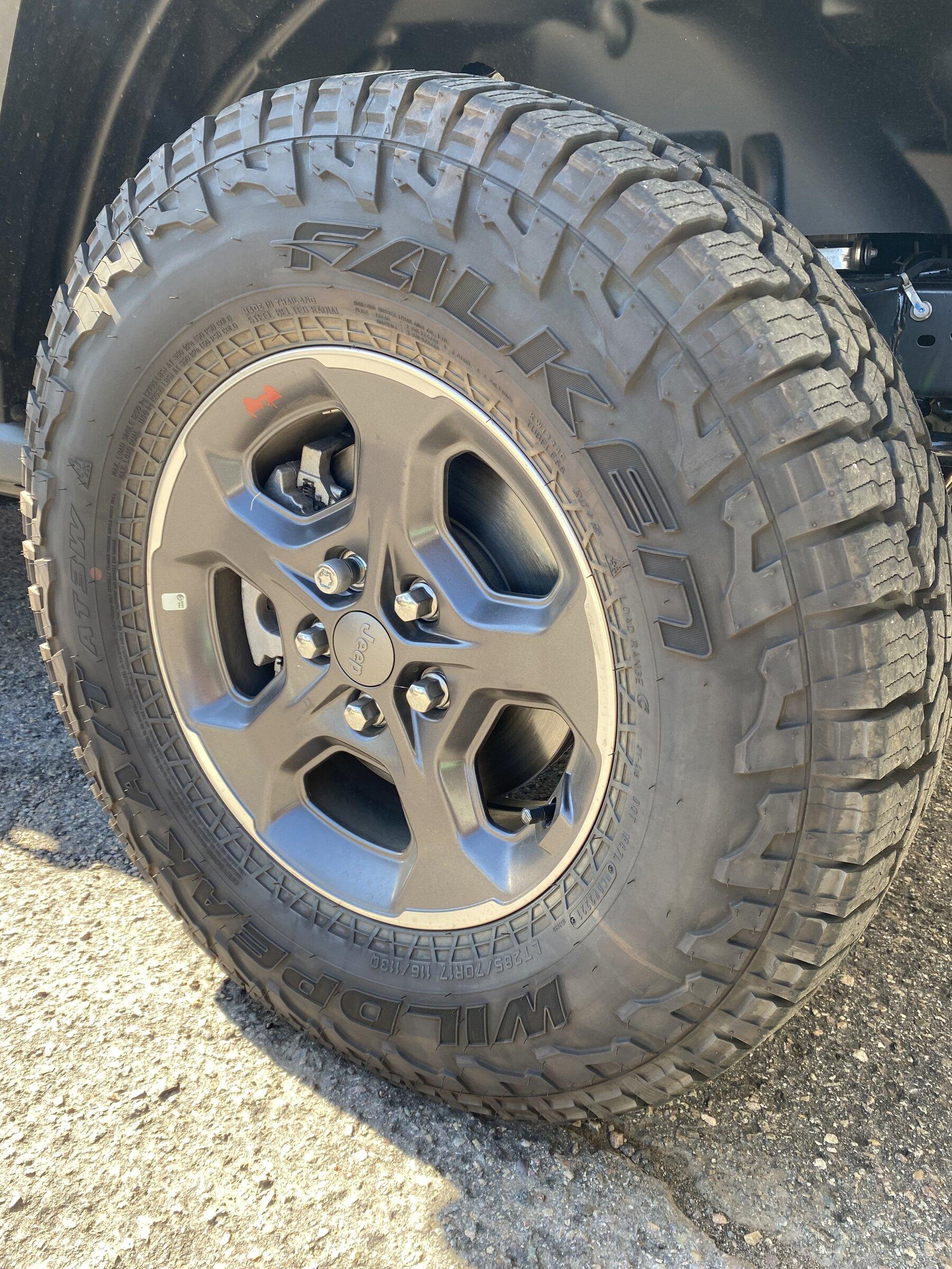 Jeep Gladiator SD->OC Wheels and Tires from Rubicon C400EFCE-3554-4843-B944-A66A0C1AF43F