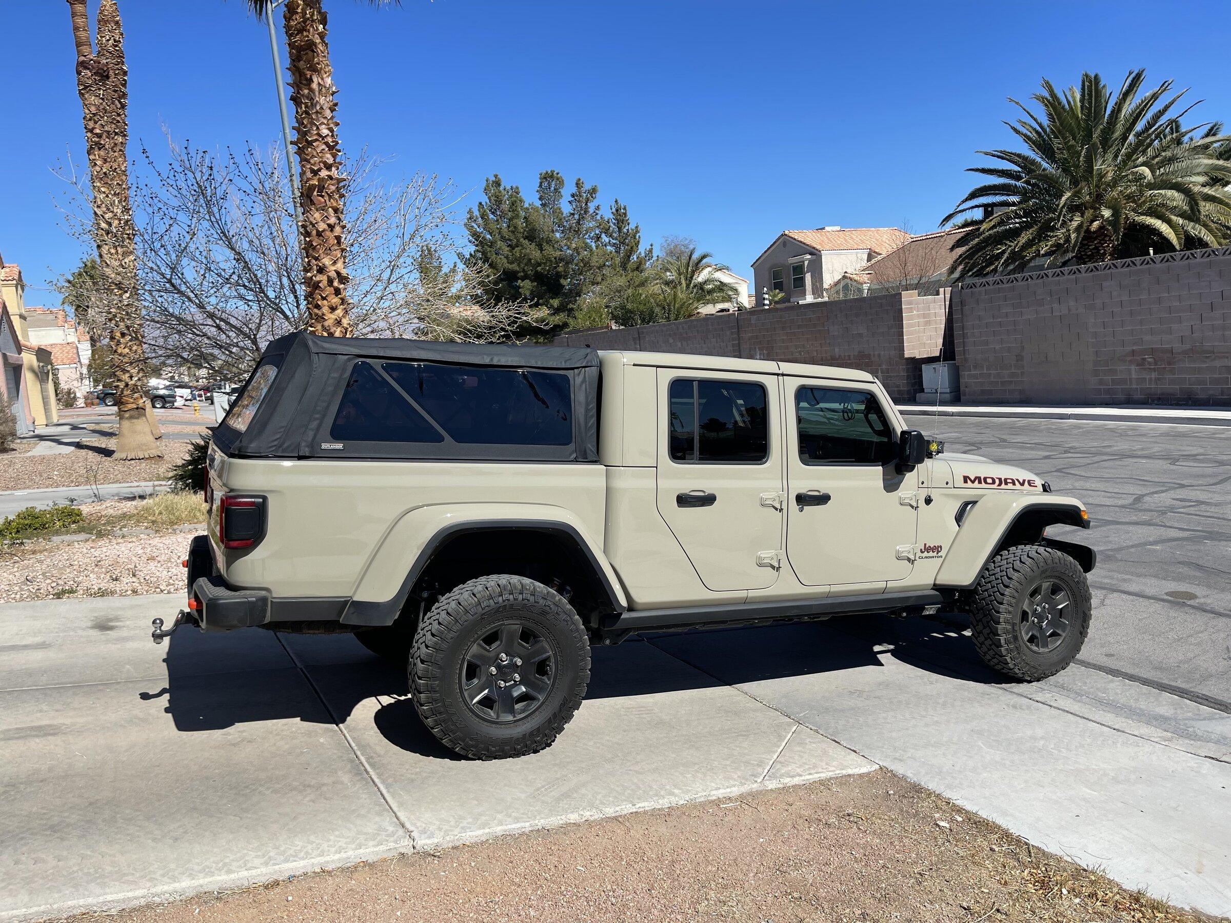 Jeep Gladiator Outlander softopper by Agri-cover Inc. (ACI products) C676E19D-F331-40C8-84A9-CD28E40EC379