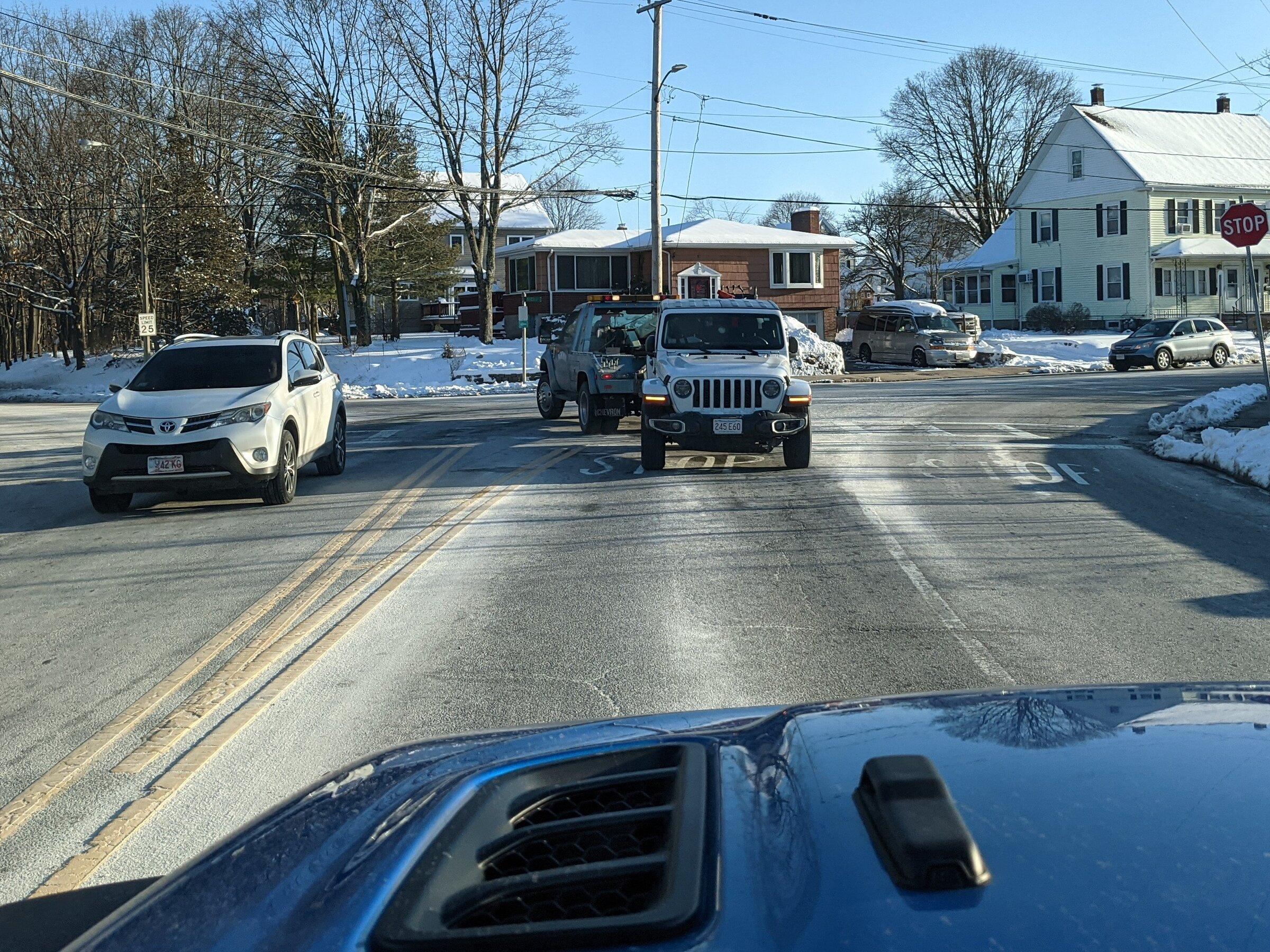 Jeep Gladiator Gladiator vs. Pizzeria PXL_20220226_211745329