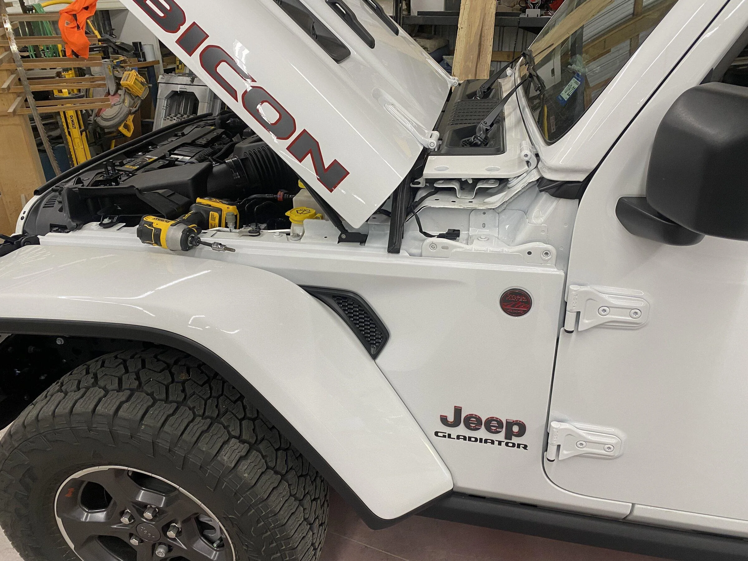 Jeep Gladiator What are thoooose 1? 8C4615A4-8775-43A2-AEE2-97503AC5DFA5