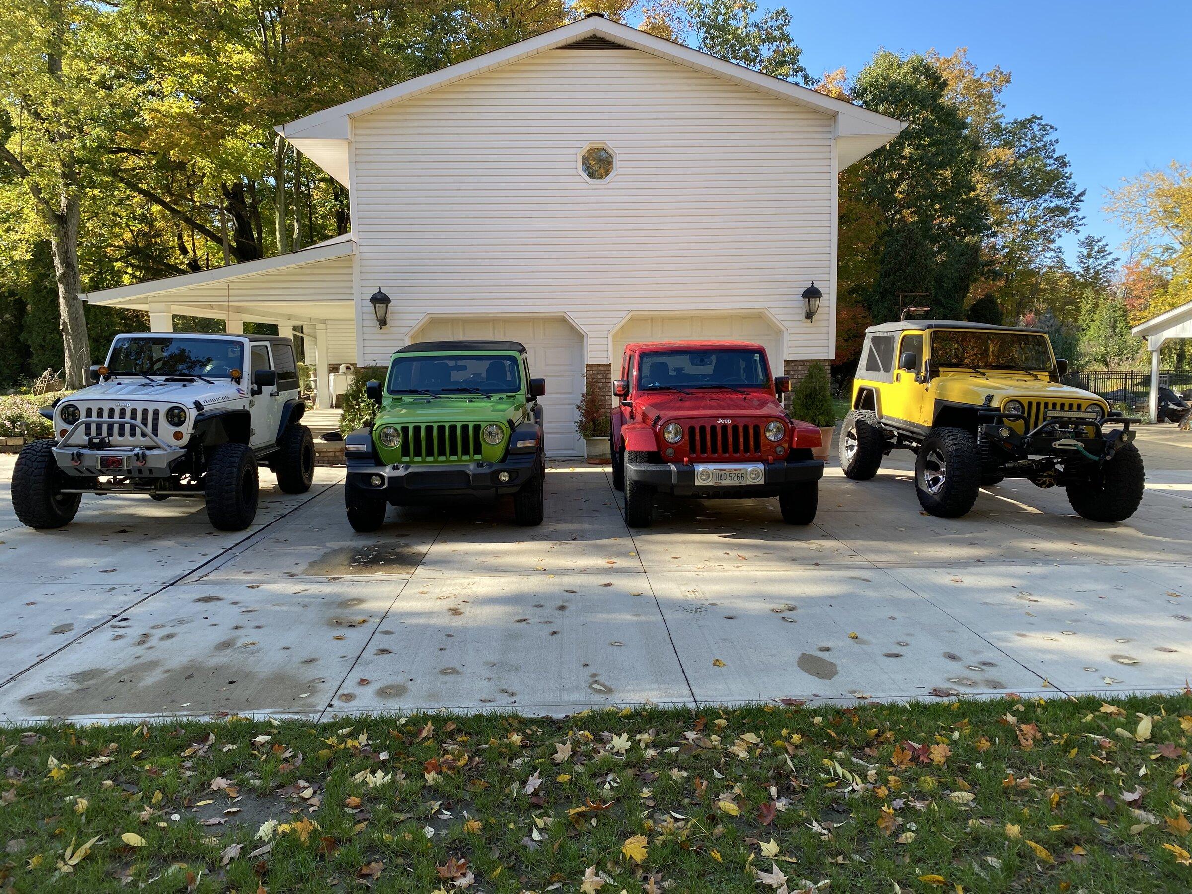 Jeep Gladiator MOJAVE Edition Gladiator JT Club E4DBA4CE-63E6-4AAD-AA56-EEA5E76A1E5B
