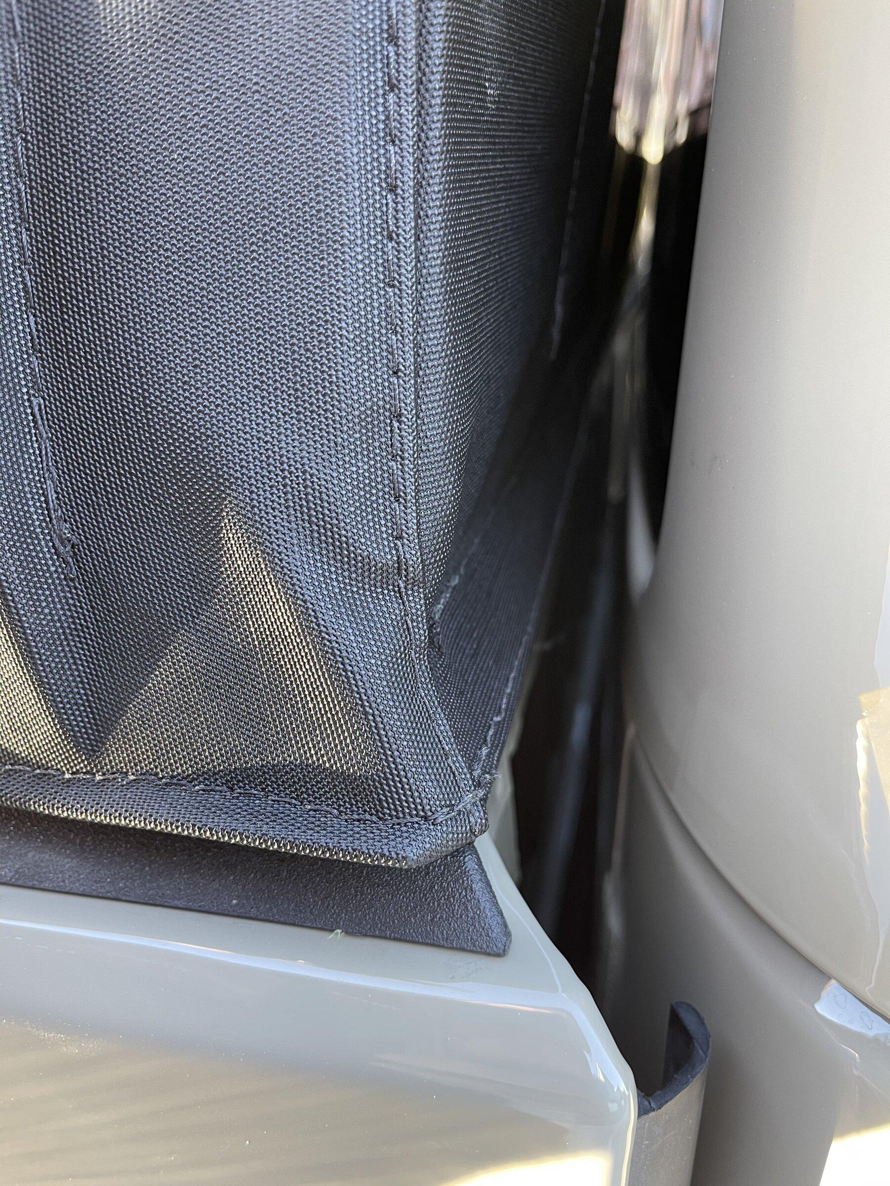 Jeep Gladiator Outlander softopper by Agri-cover Inc. (ACI products) B754BD2E-DC11-4EE1-B783-867412697A2D