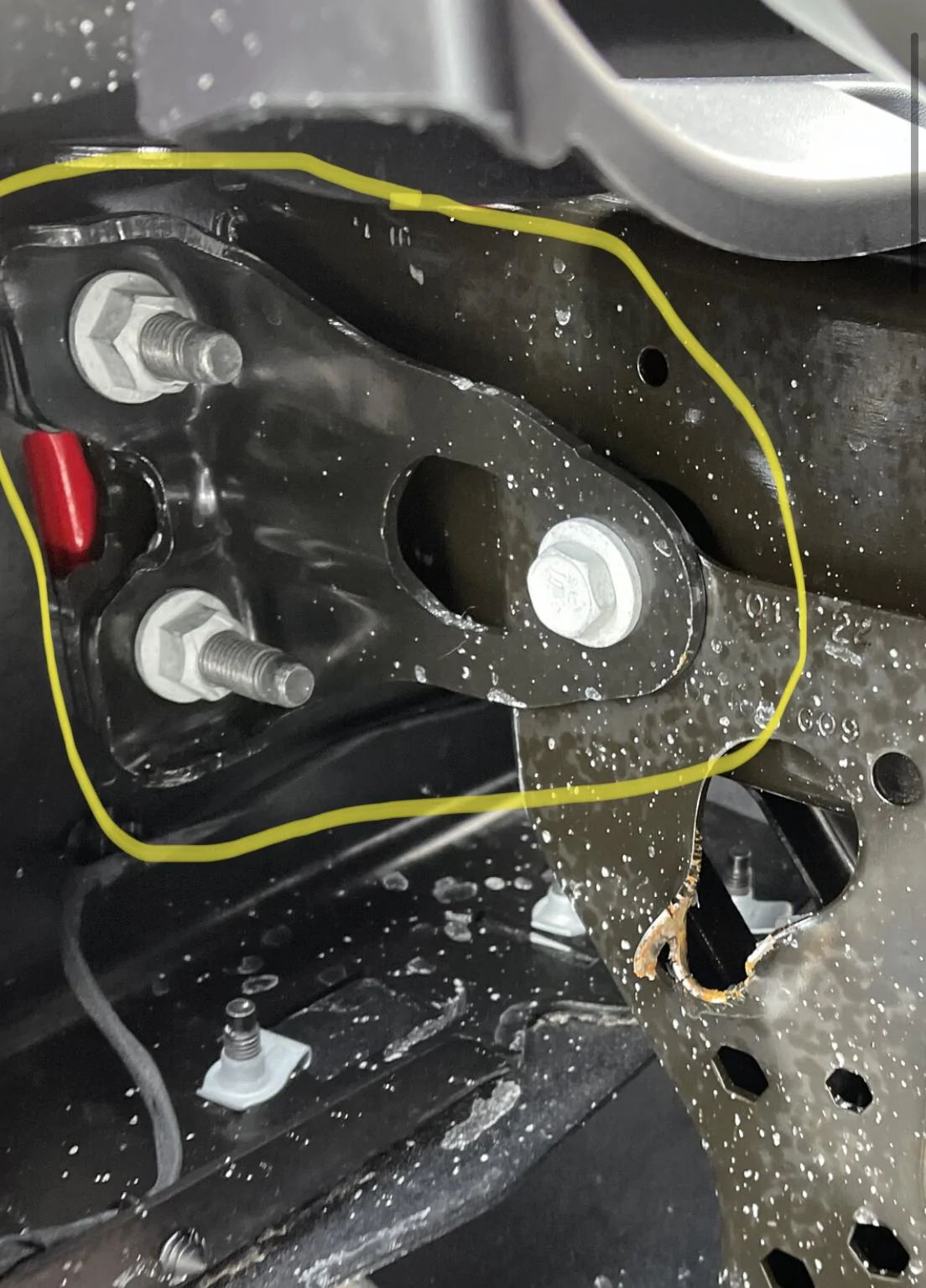 Jeep Gladiator What is this part behind front bumper? 2CD050A1-EC2C-4BB6-9A97-0AC01A803AF9