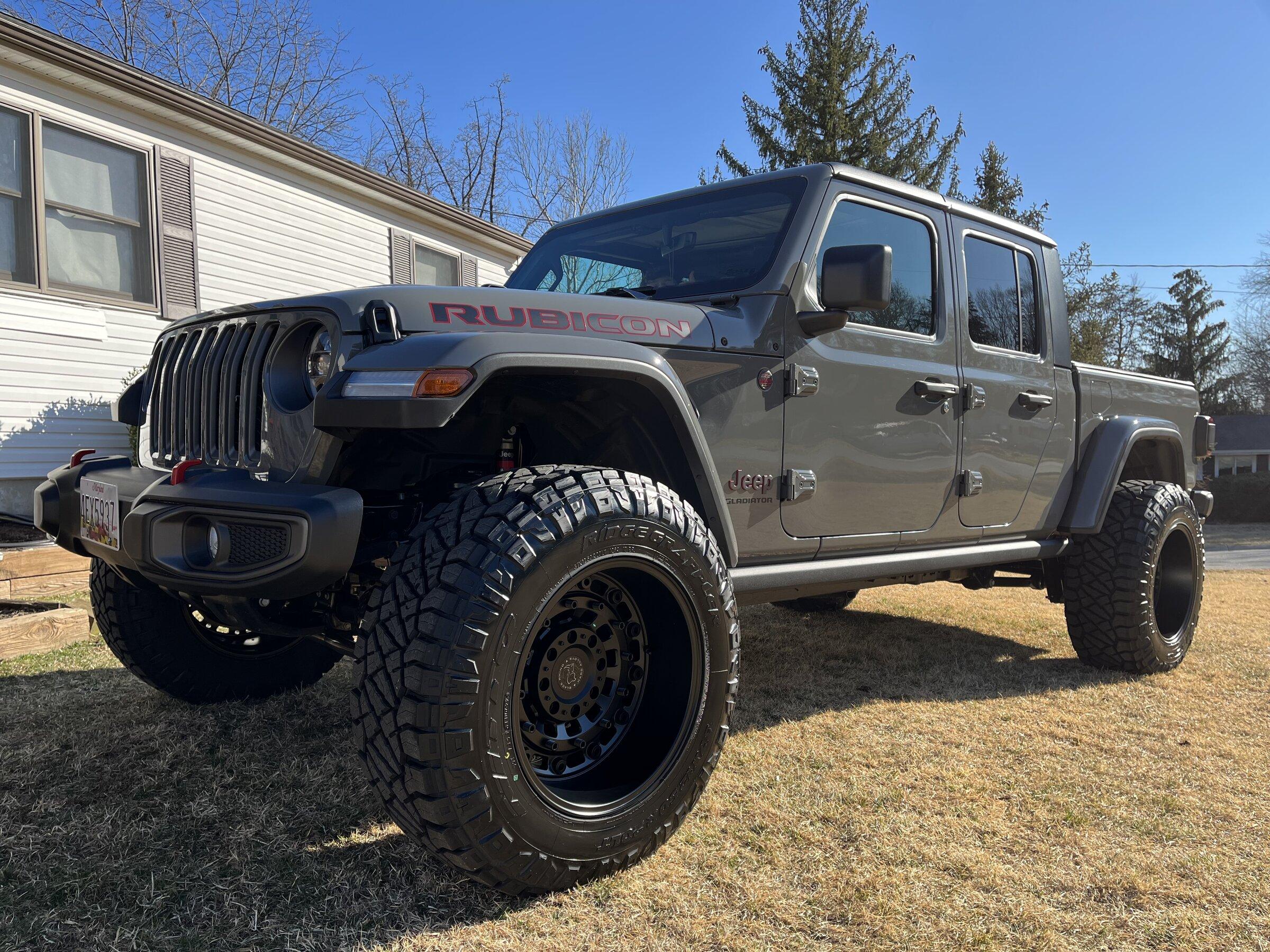 Jeep Gladiator Well worth the wait…  2.5” Ready Lift + 37s on! 4E334EBD-5AEE-4C8A-9C12-9DDB8F91B52F