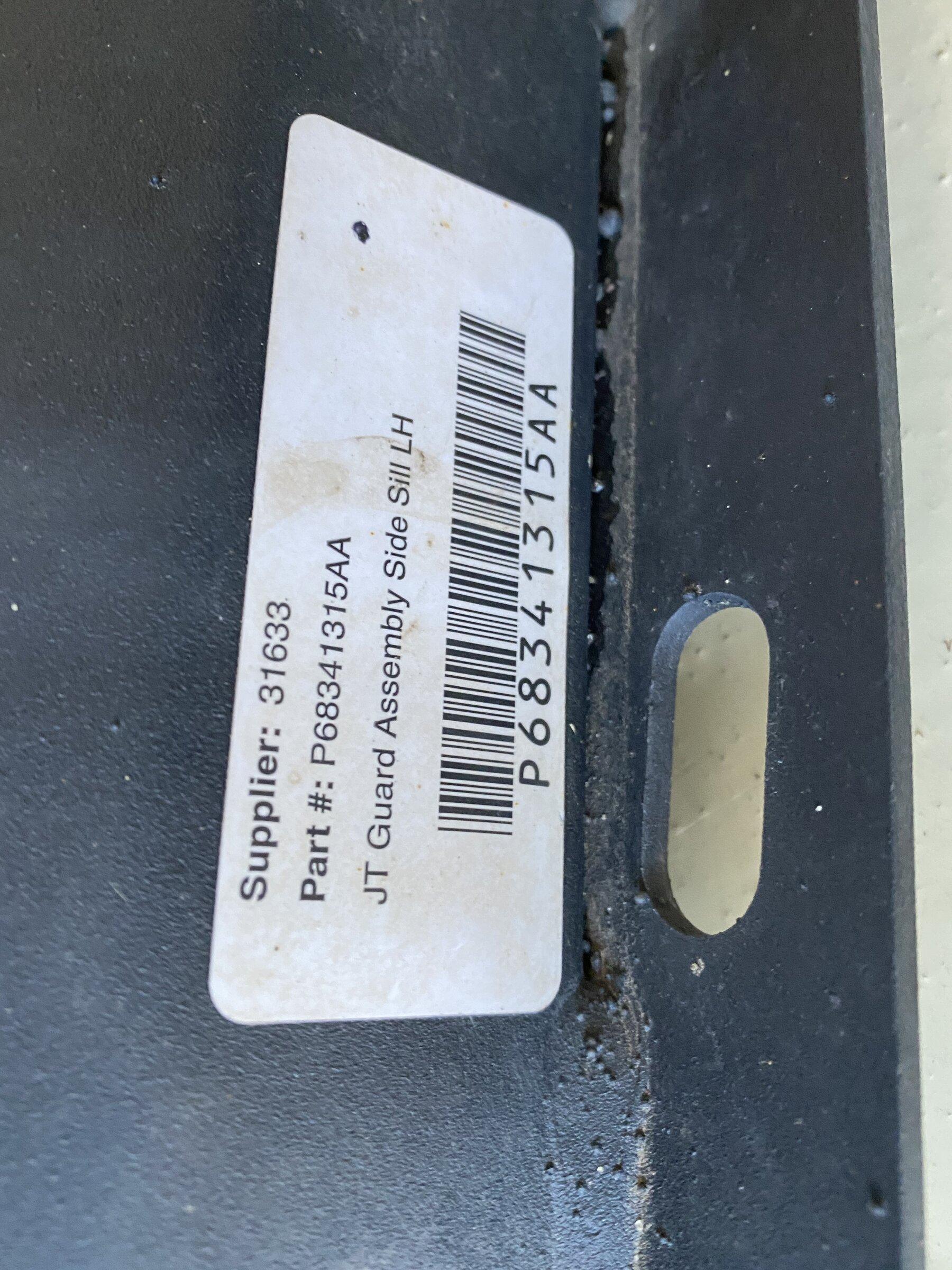 Jeep Gladiator Gladiator Mopar Rock Rails ($150) 003B32F3-11D7-4BEE-9D72-41DEE5D9D06A