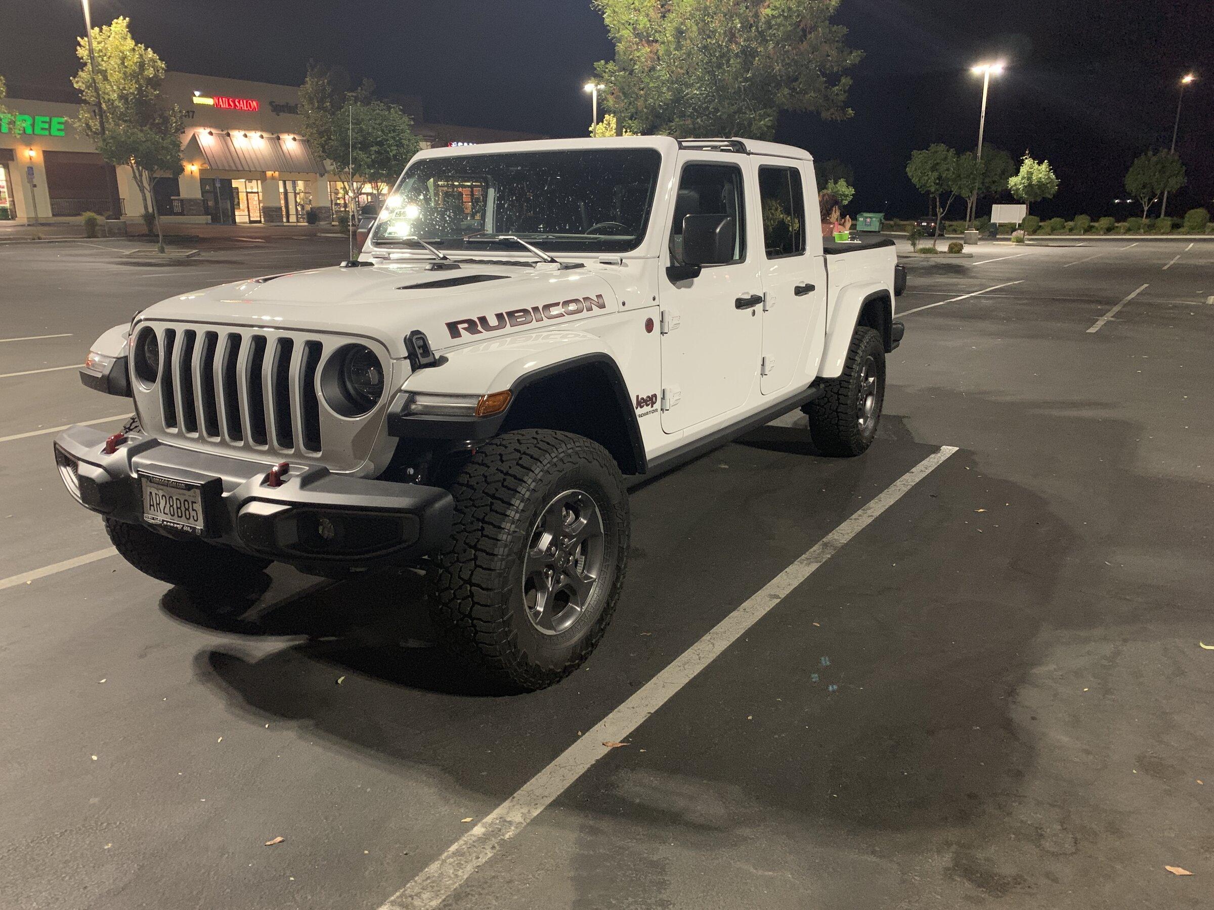 Jeep Gladiator My personal opinion, its not sexy! 59021021598__7A93BD7D-F276-4319-975F-D0B2C06253D4.JPG