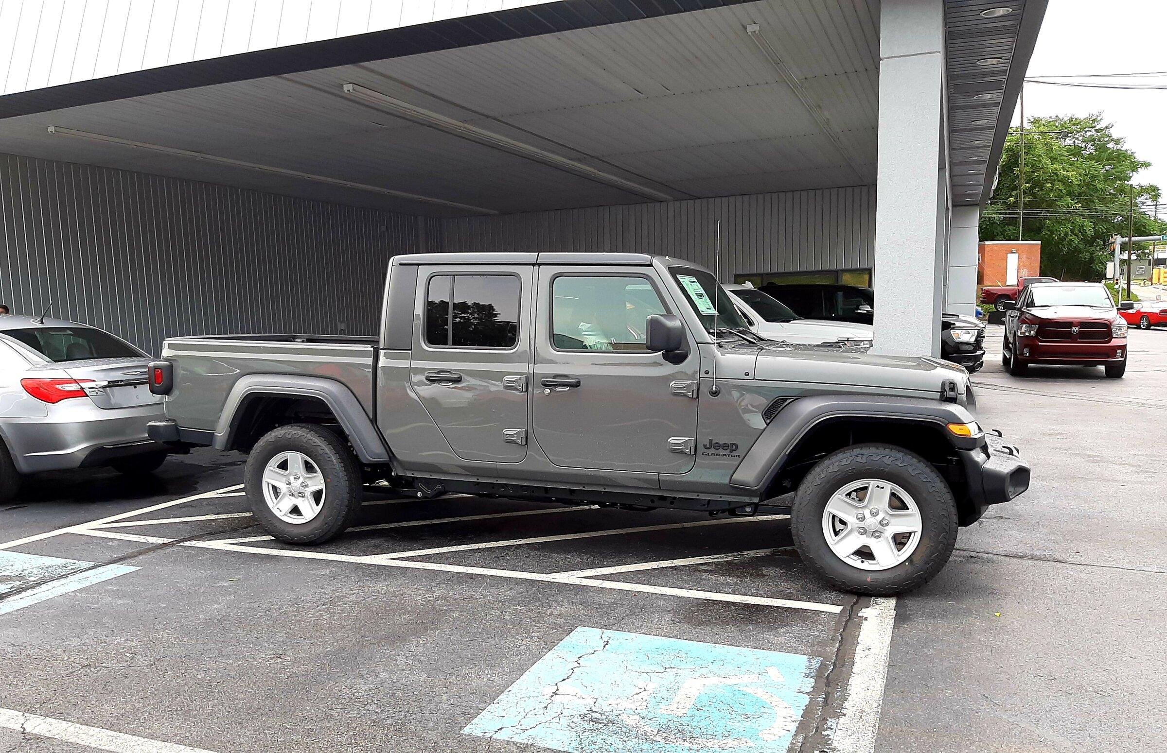 Jeep Gladiator My personal opinion, its not sexy! 20200722_154906