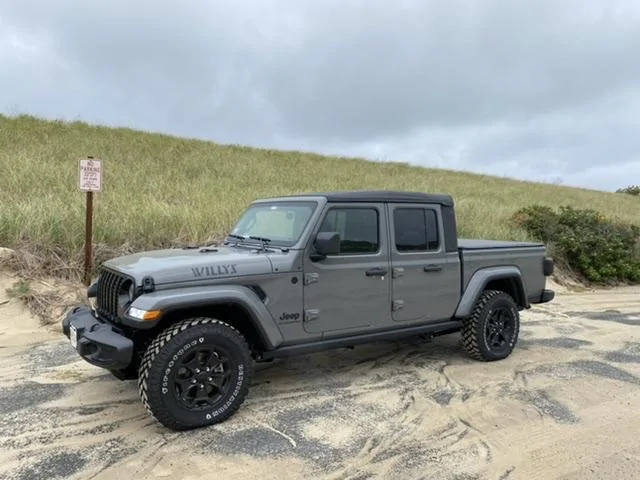 Jeep Gladiator My personal opinion, its not sexy! 3BF163E4-5061-49F6-B7E0-52F5B07F11F3